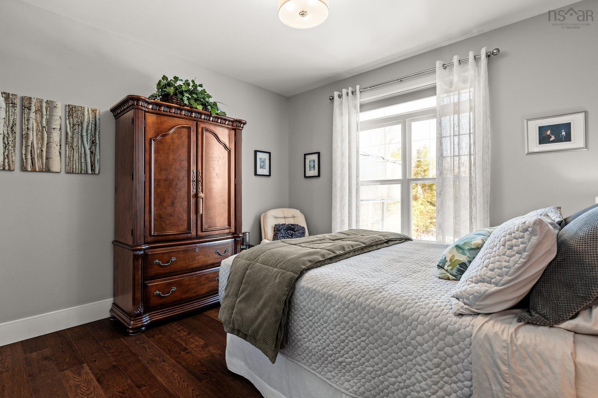 $1,199,000.00: 57 Dungarry Close, Fall River