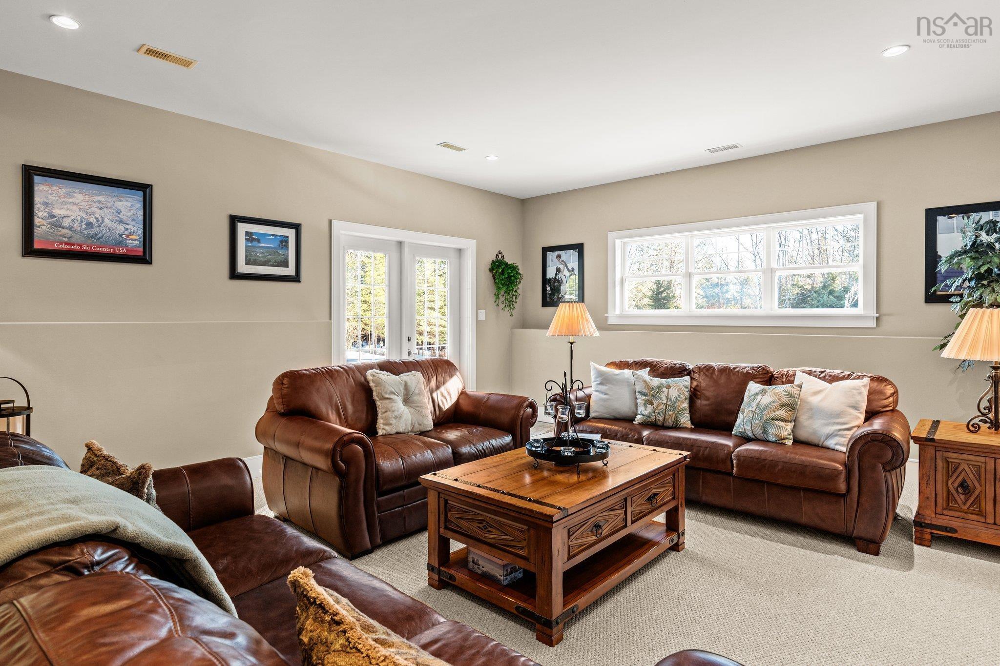 $1,199,000.00: 57 Dungarry Close, Fall River