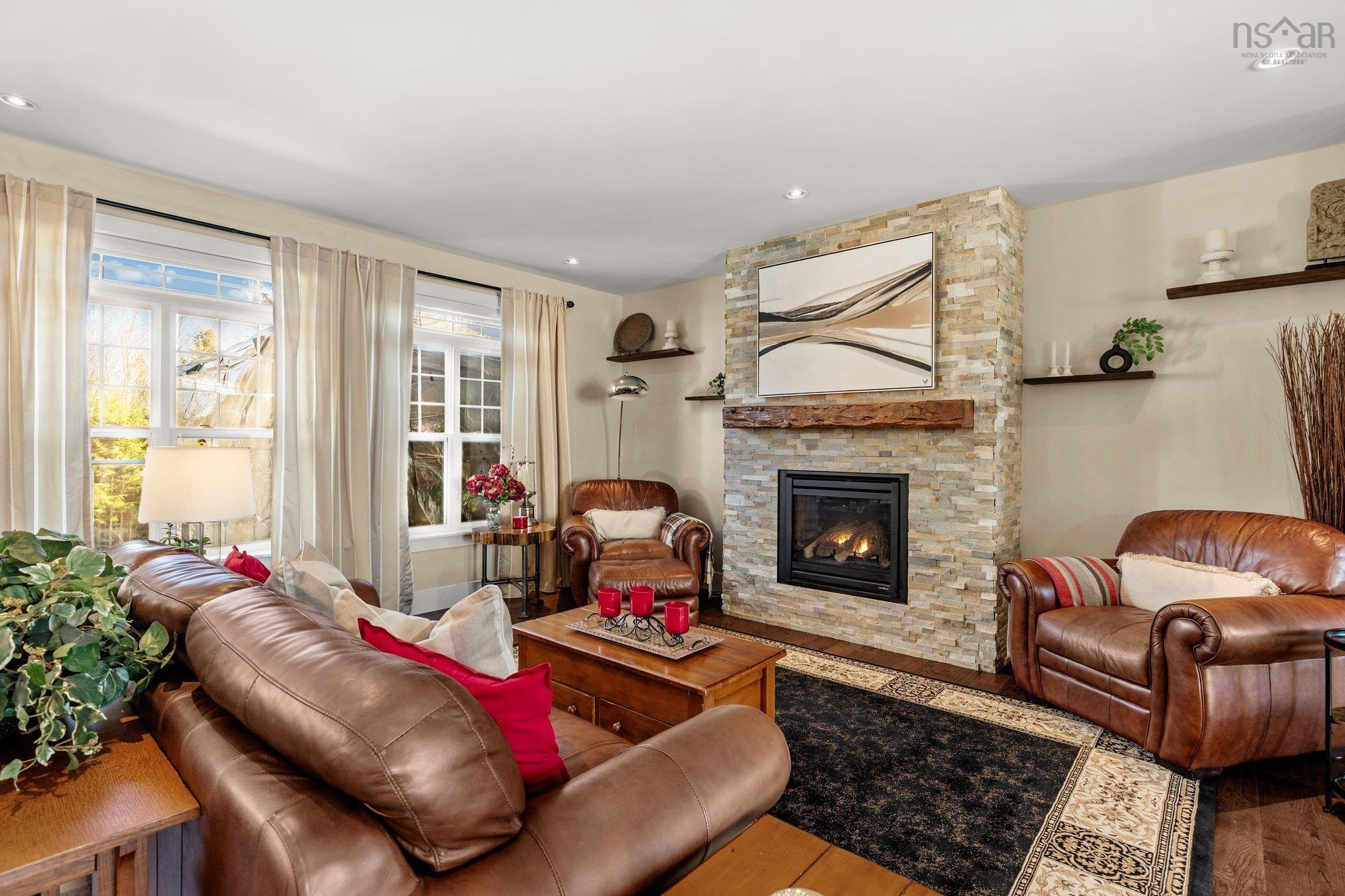 $1,199,000.00: 57 Dungarry Close, Fall River
