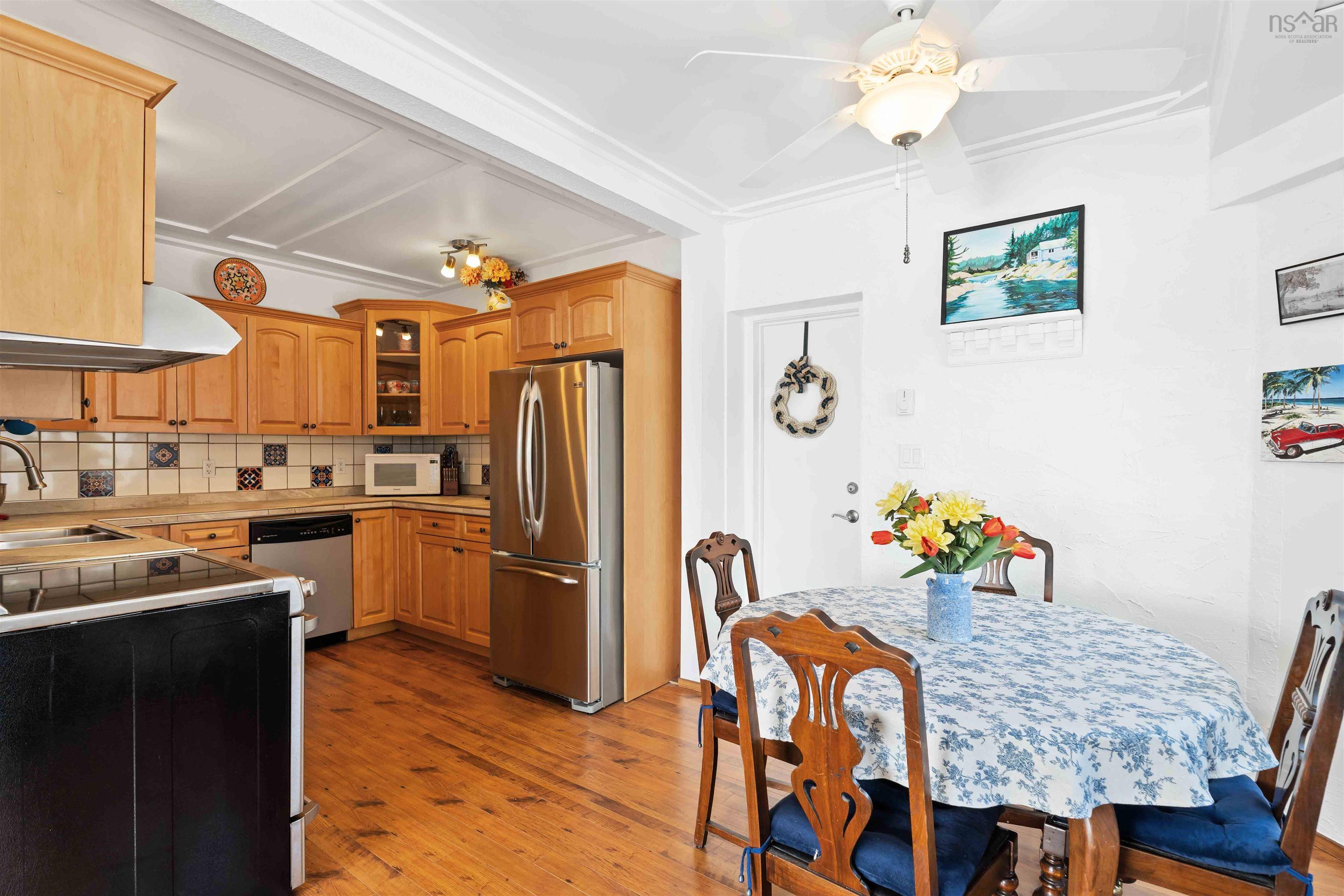 $644,400.00: 5438 Granville Road, Granville Ferry