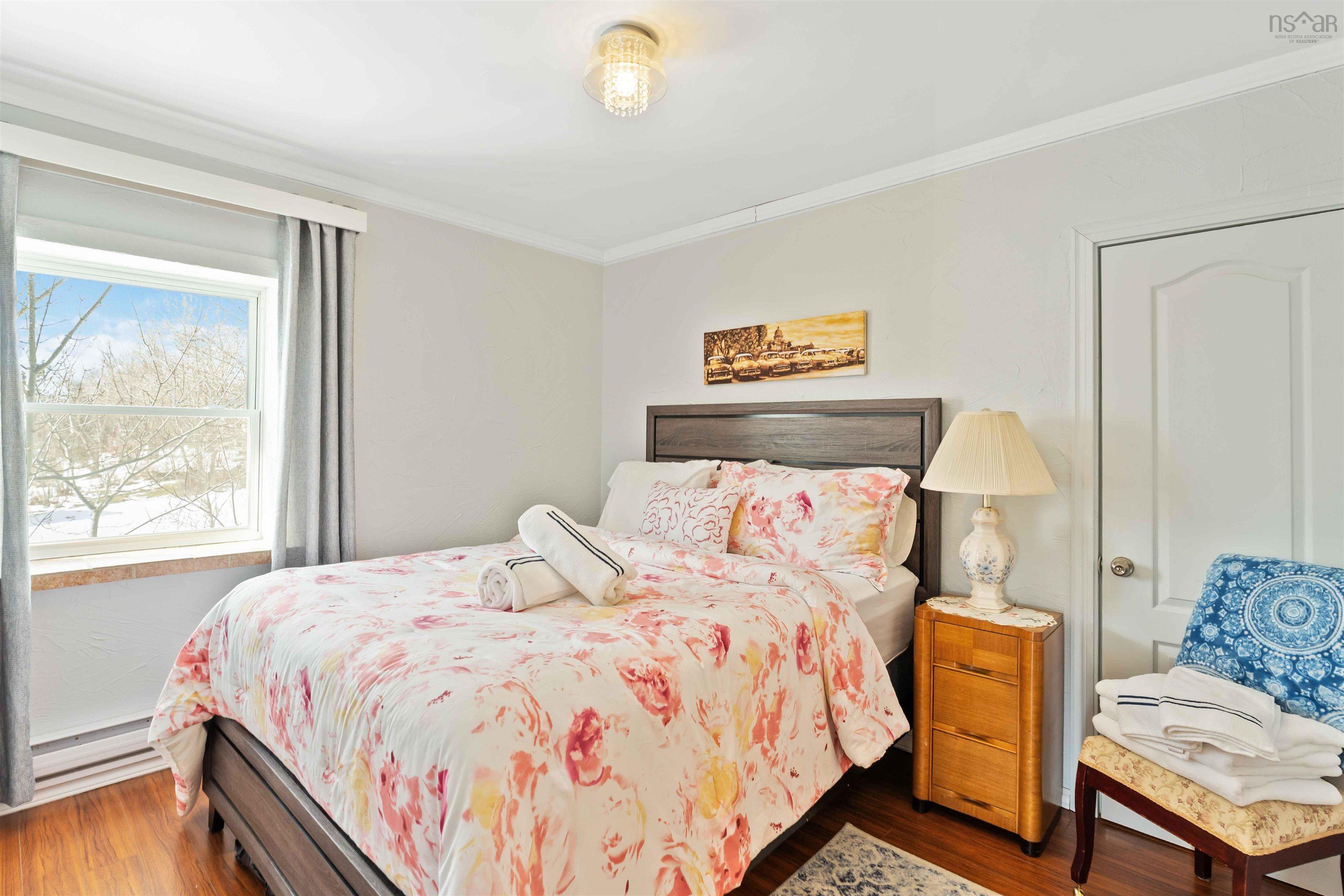 $644,400.00: 5438 Granville Road, Granville Ferry