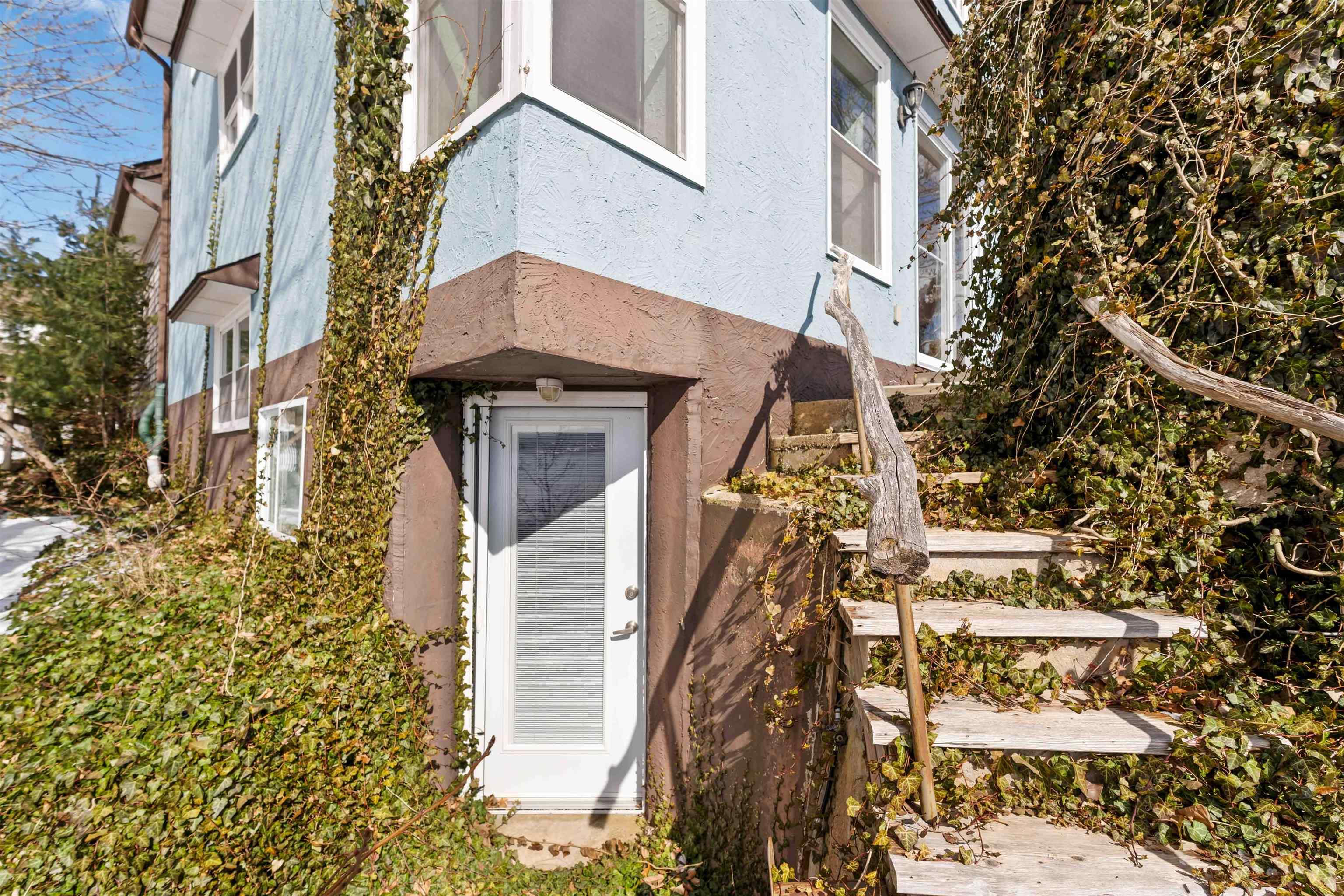 $644,400.00: 5438 Granville Road, Granville Ferry