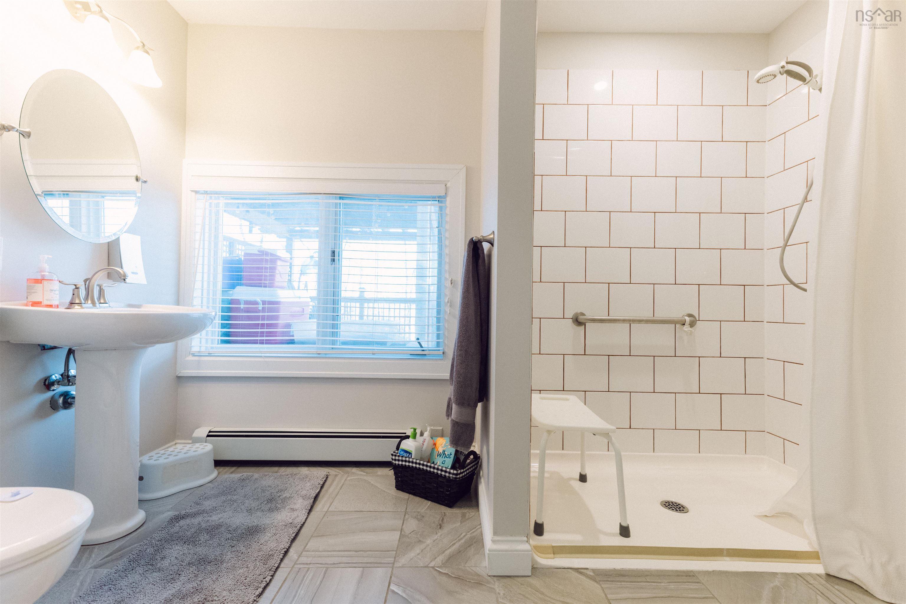$1,199,000.00: 158 Eaglewood Drive, Bedford