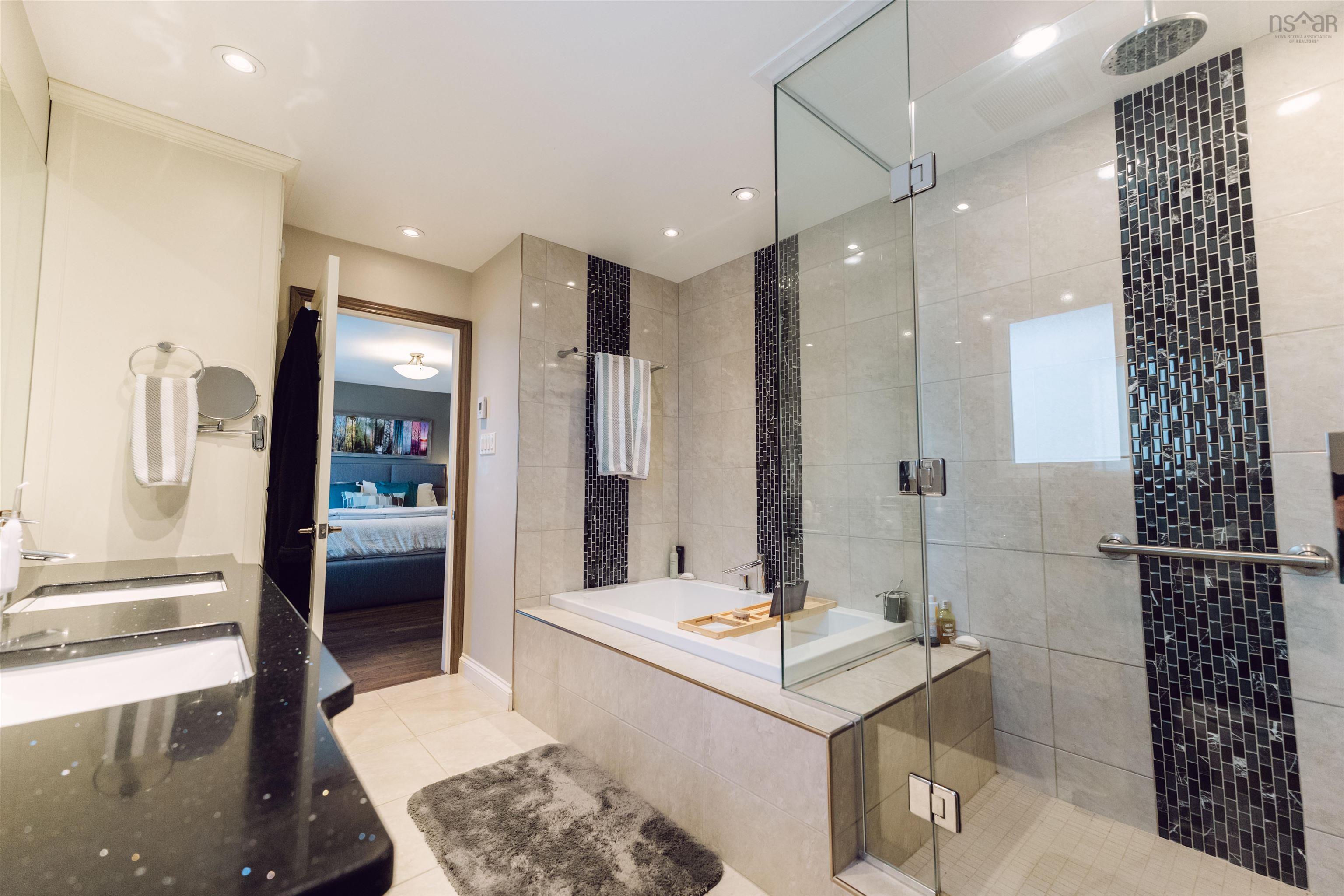 $1,199,000.00: 158 Eaglewood Drive, Bedford