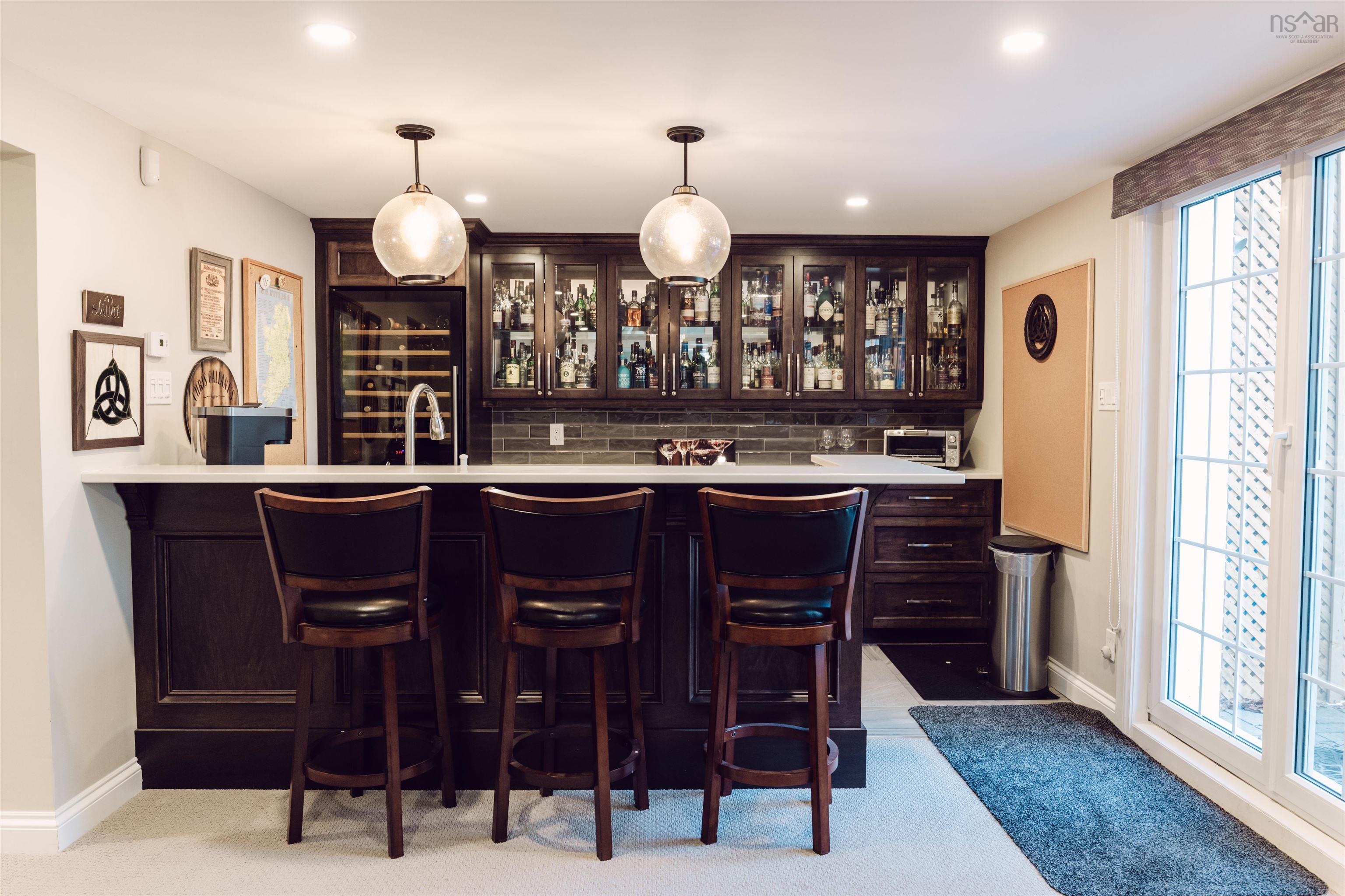 $1,199,000.00: 158 Eaglewood Drive, Bedford