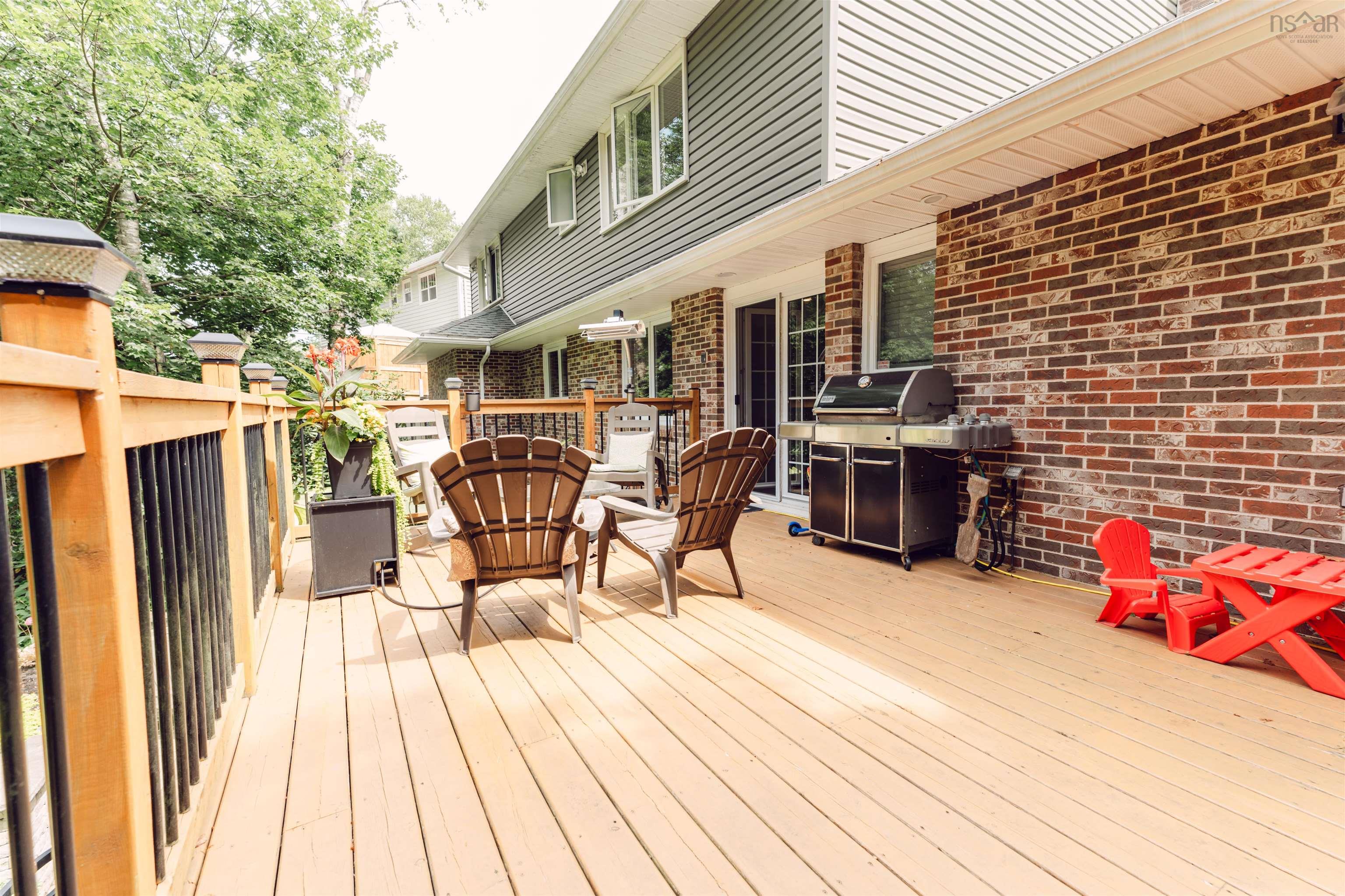 $1,199,000.00: 158 Eaglewood Drive, Bedford