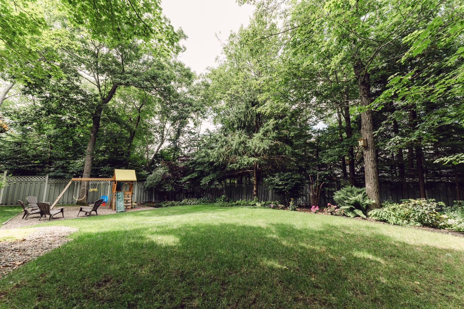 $1,199,000.00: 158 Eaglewood Drive, Bedford