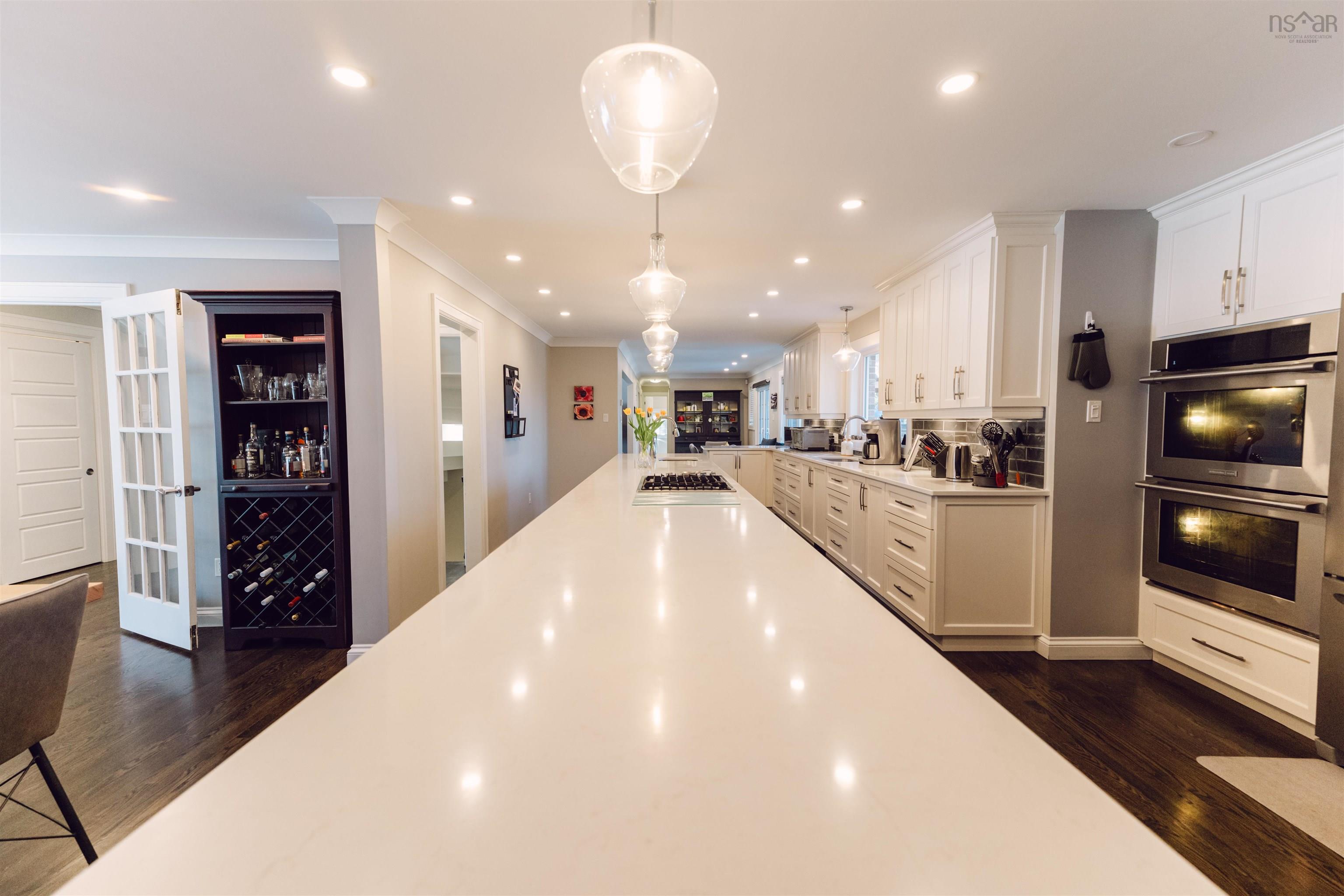 $1,199,000.00: 158 Eaglewood Drive, Bedford