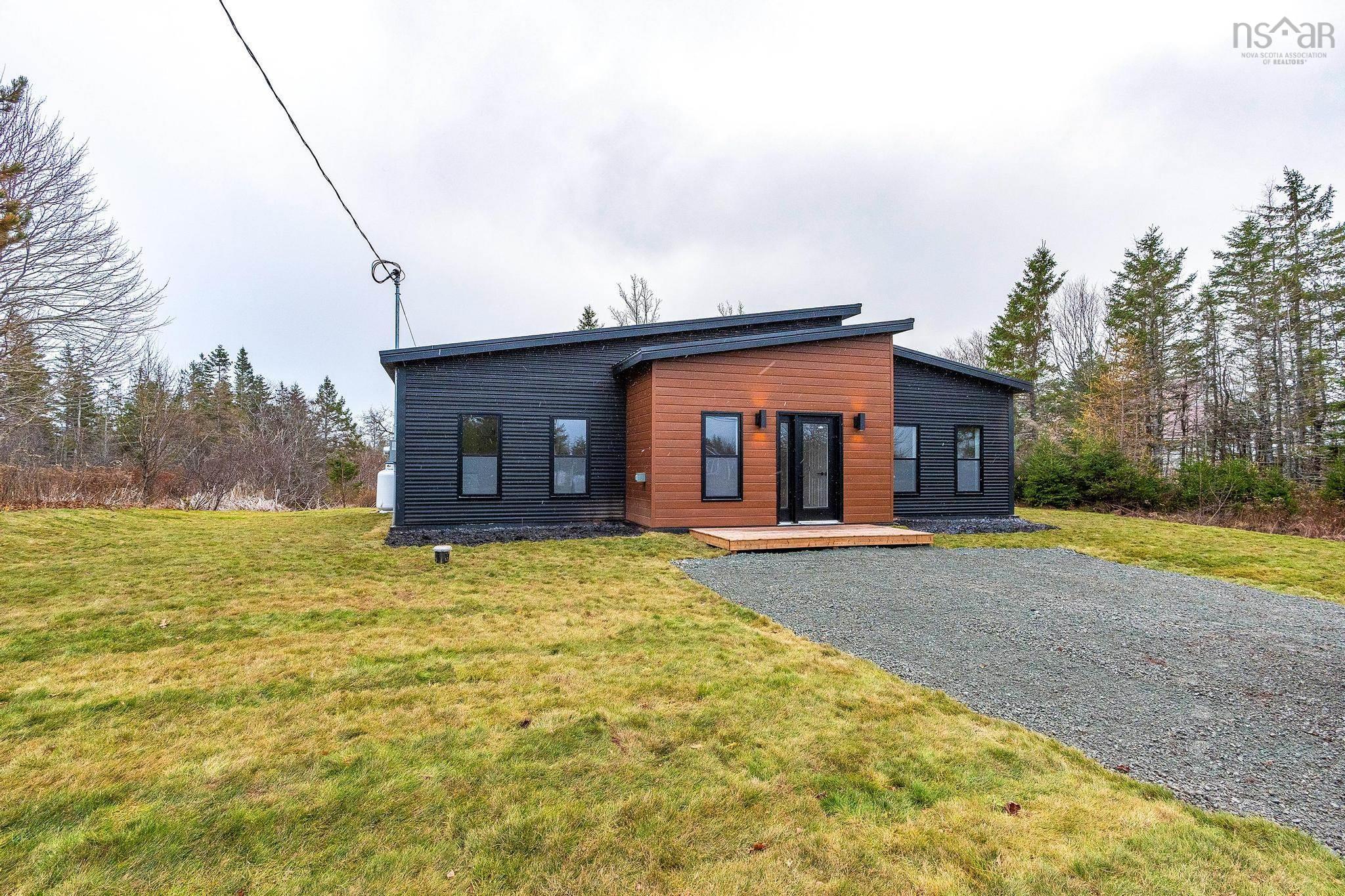 $399,900.00: 192 Harmony Ridge Road, Harmony
