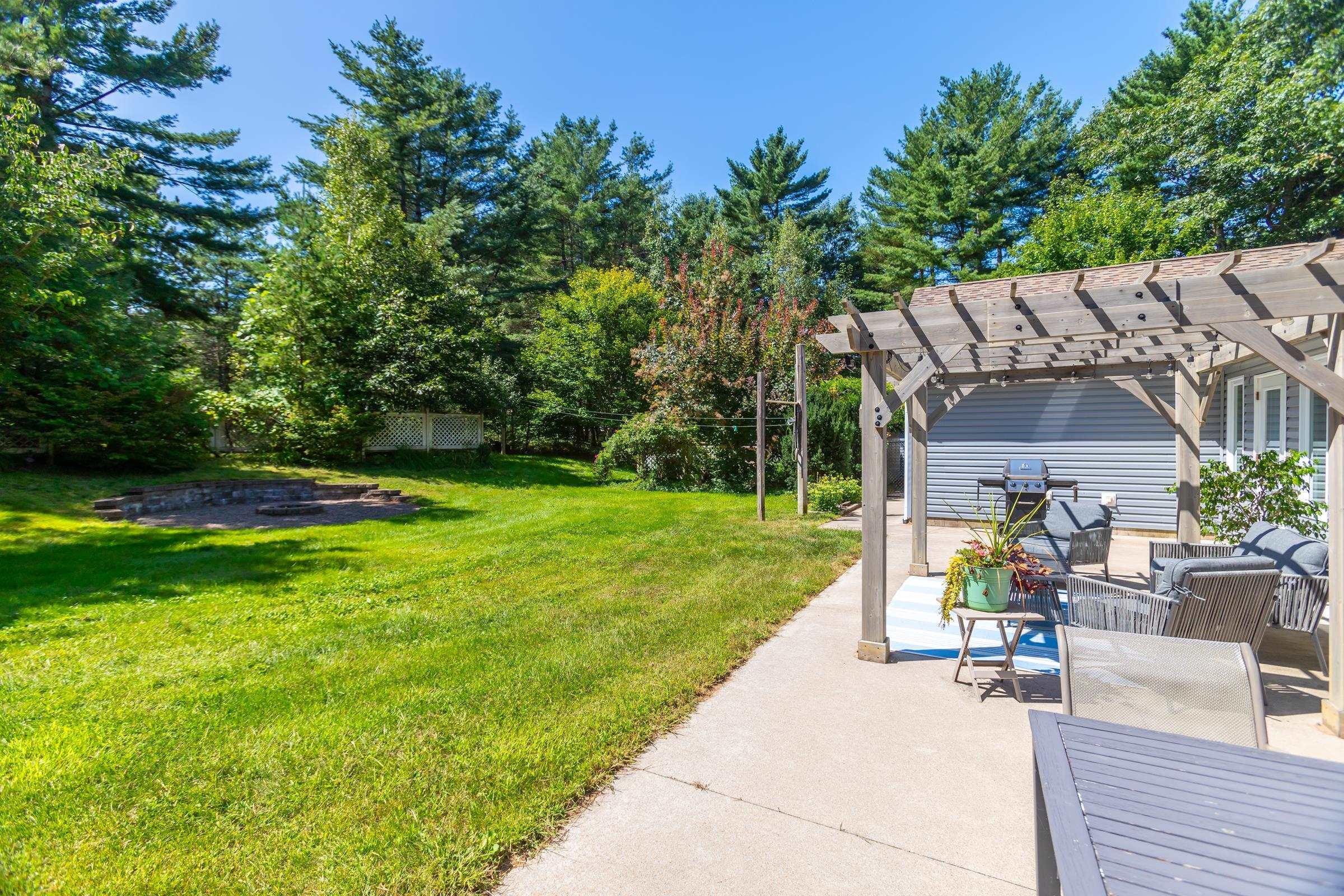 $550,000.00: 71 Dr. Lewis Johnston Street, South Farmington