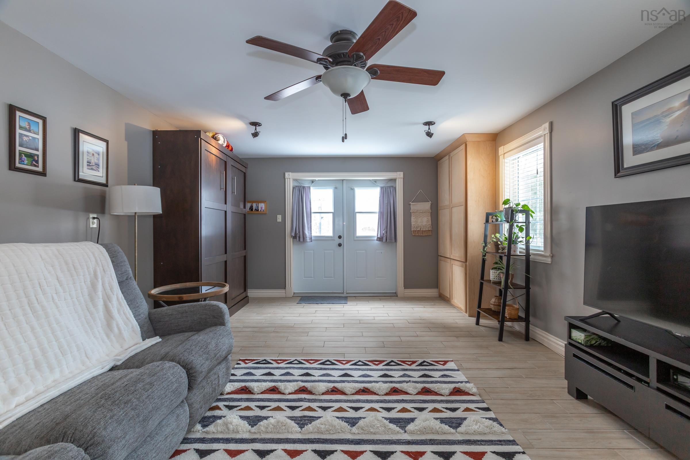 $550,000.00: 71 Dr. Lewis Johnston Street, South Farmington