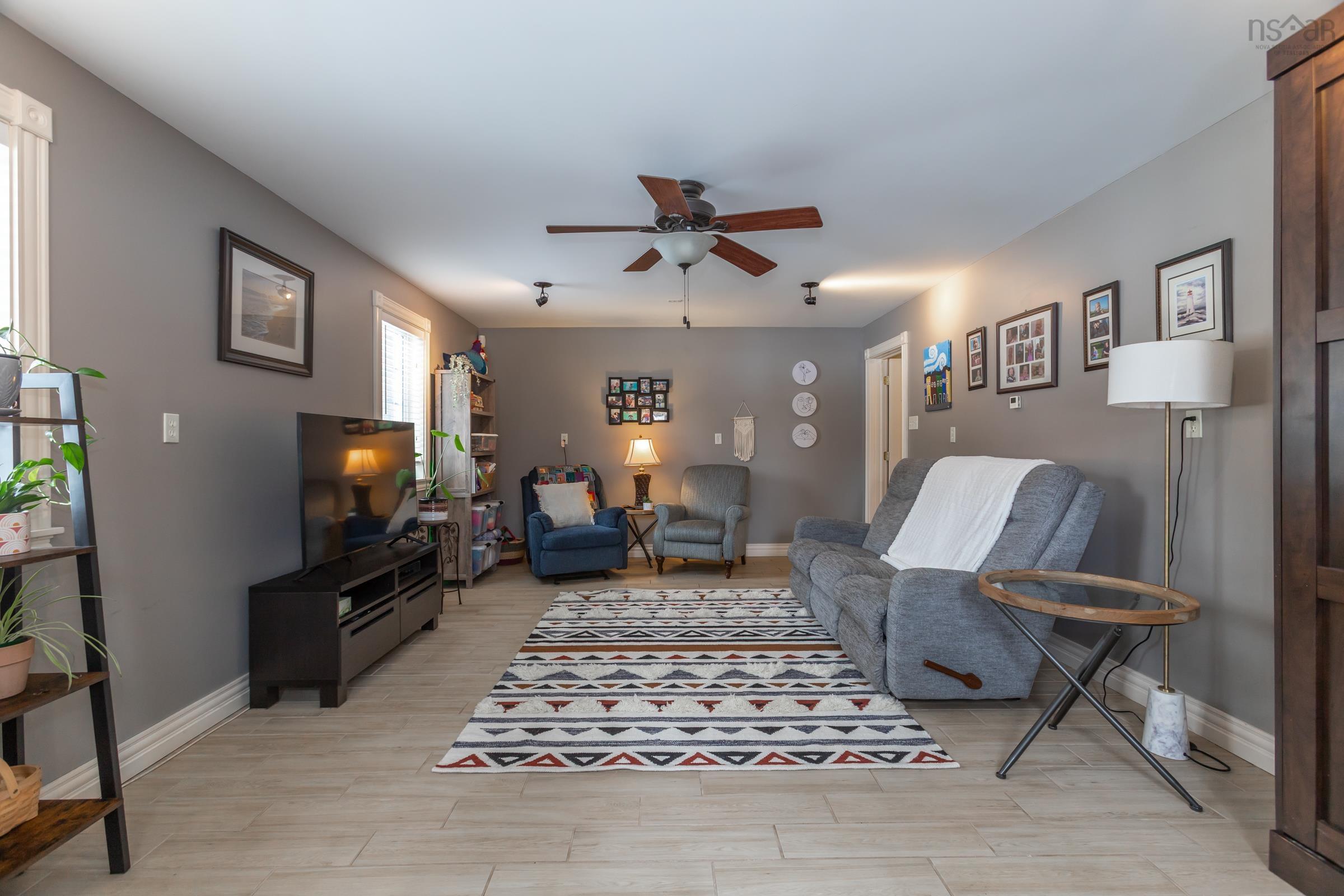 $550,000.00: 71 Dr. Lewis Johnston Street, South Farmington