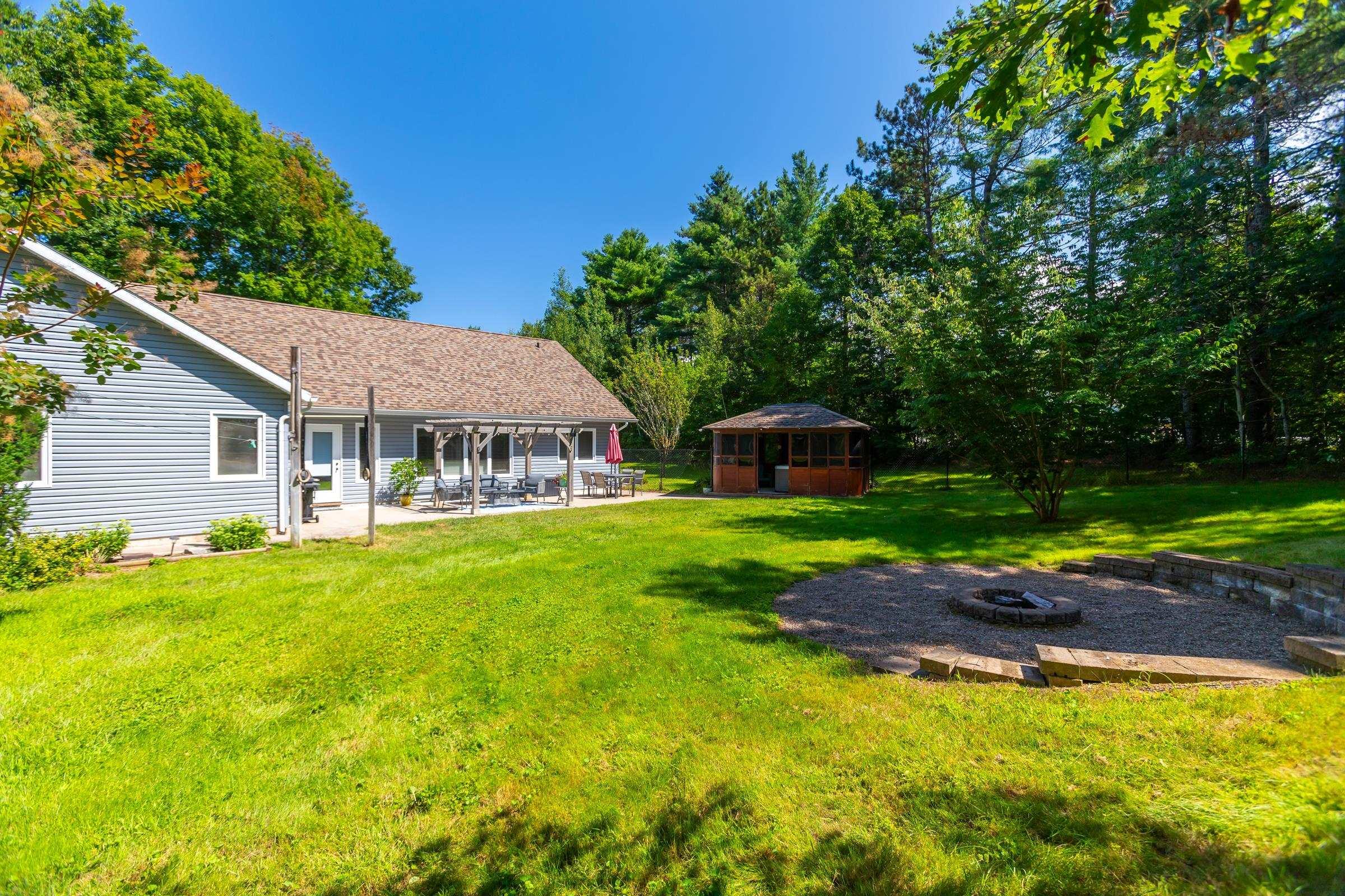 $550,000.00: 71 Dr. Lewis Johnston Street, South Farmington