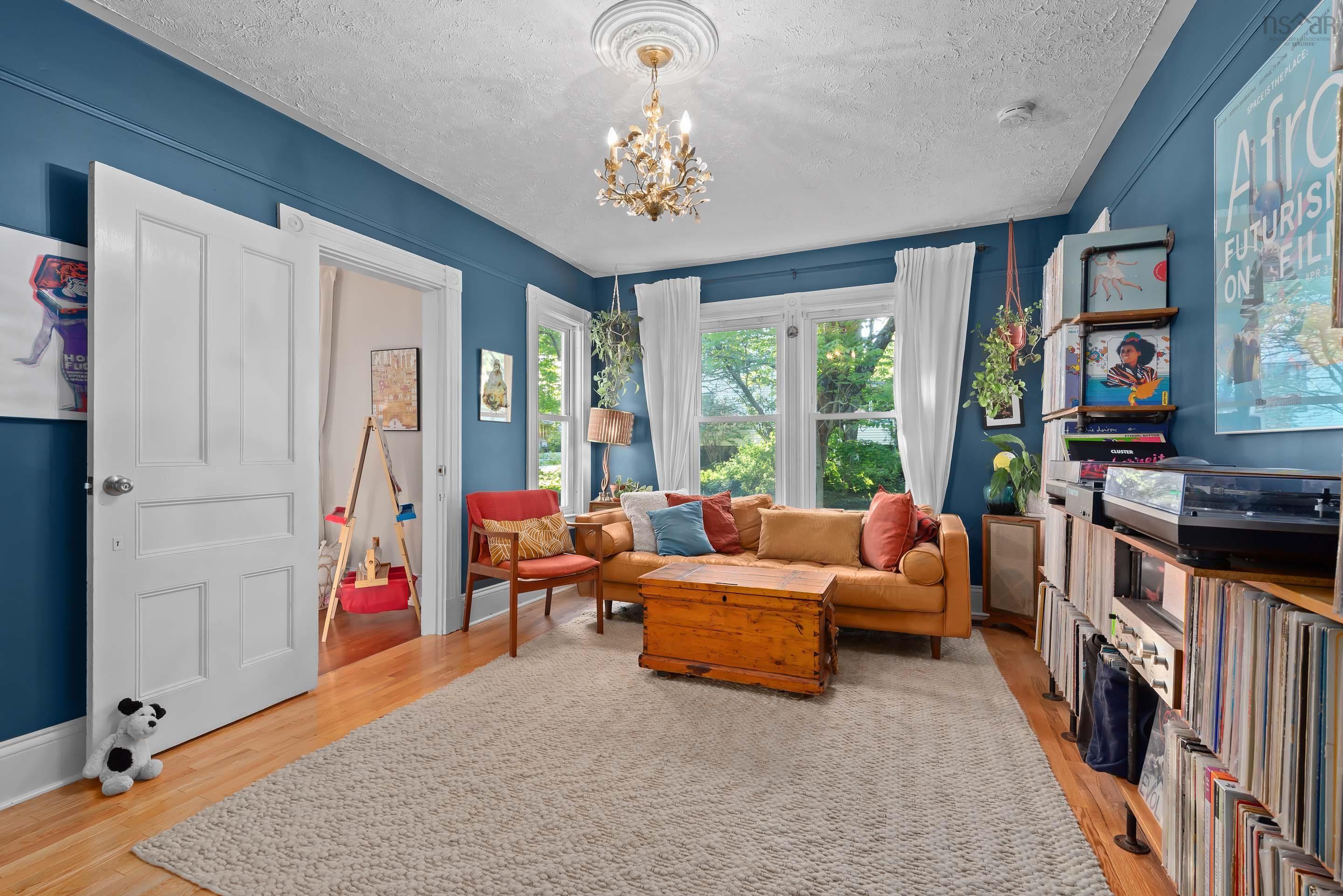 $849,900.00: 1004 Chapel Road, Canning