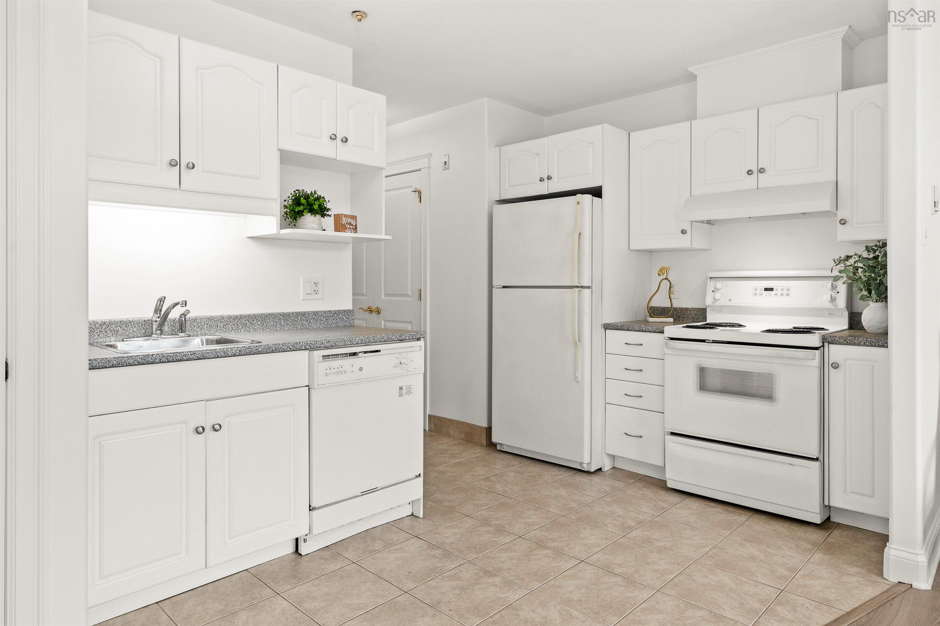 $289,900.00: 105 202 Walter Havill, Halifax