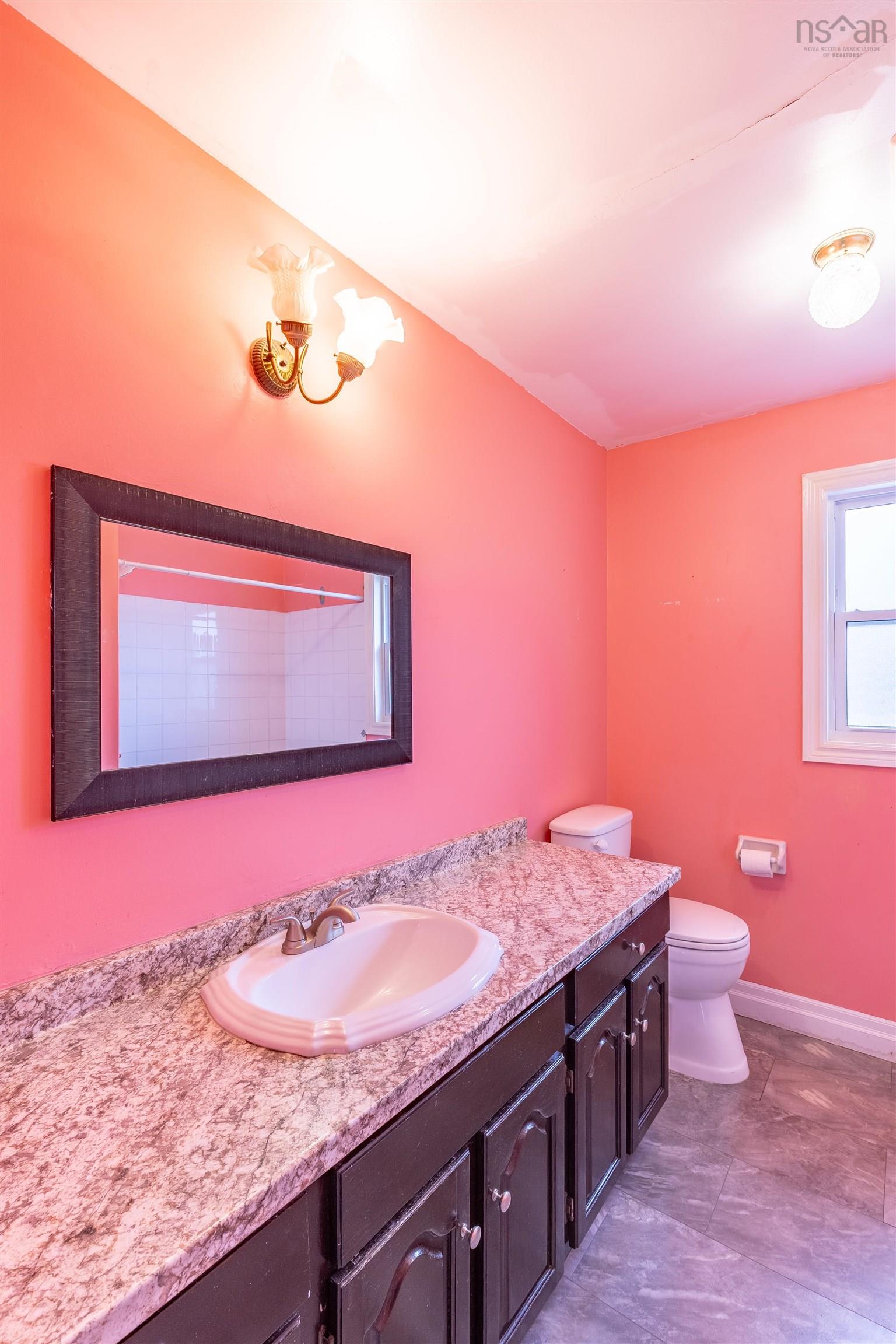 $349,900.00: 59 Porter Street, Yarmouth