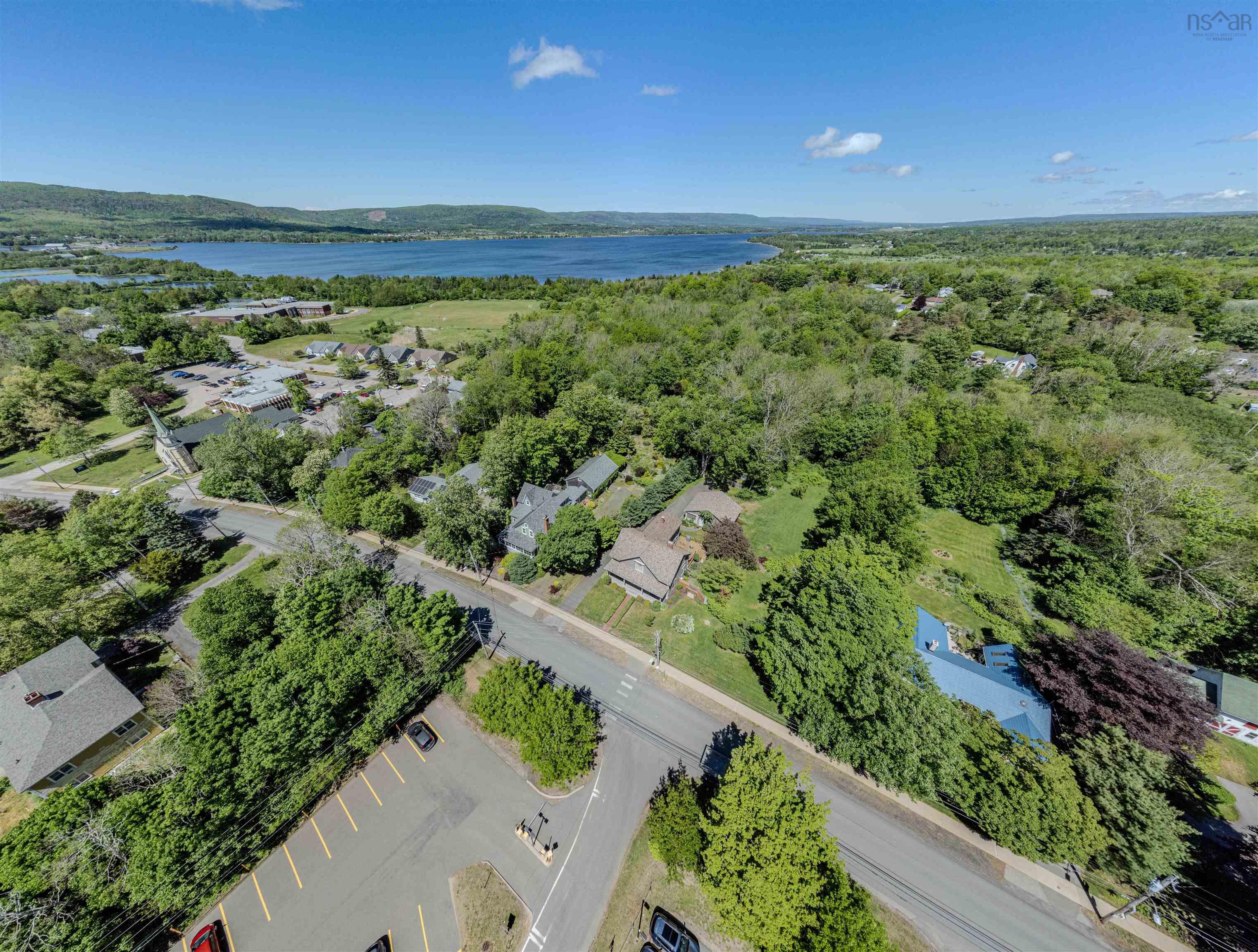 $480,000.00: 800 St George Street, Annapolis Royal