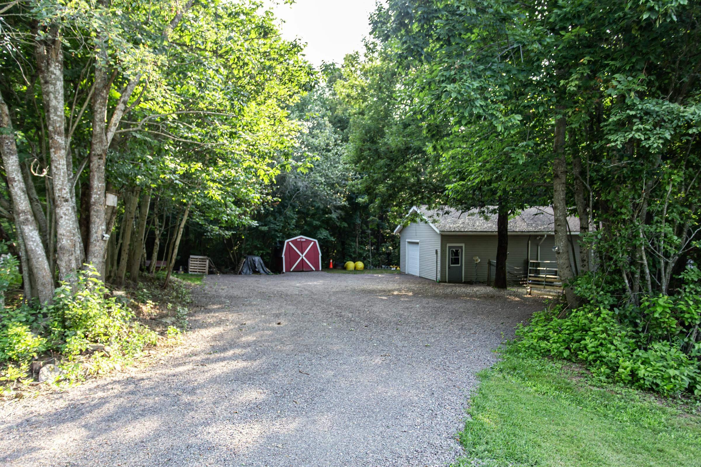 $550,000.00: 1732 Meadowvale Road, Harmony