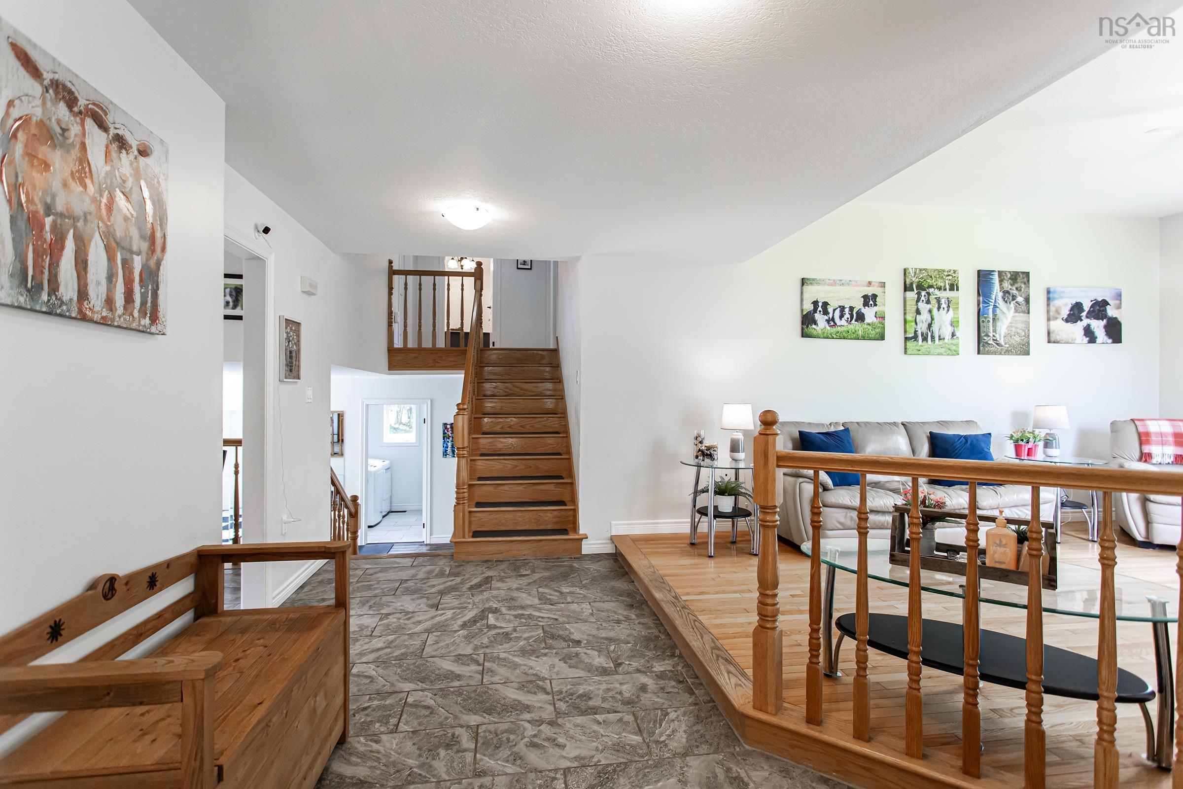 $550,000.00: 1732 Meadowvale Road, Harmony