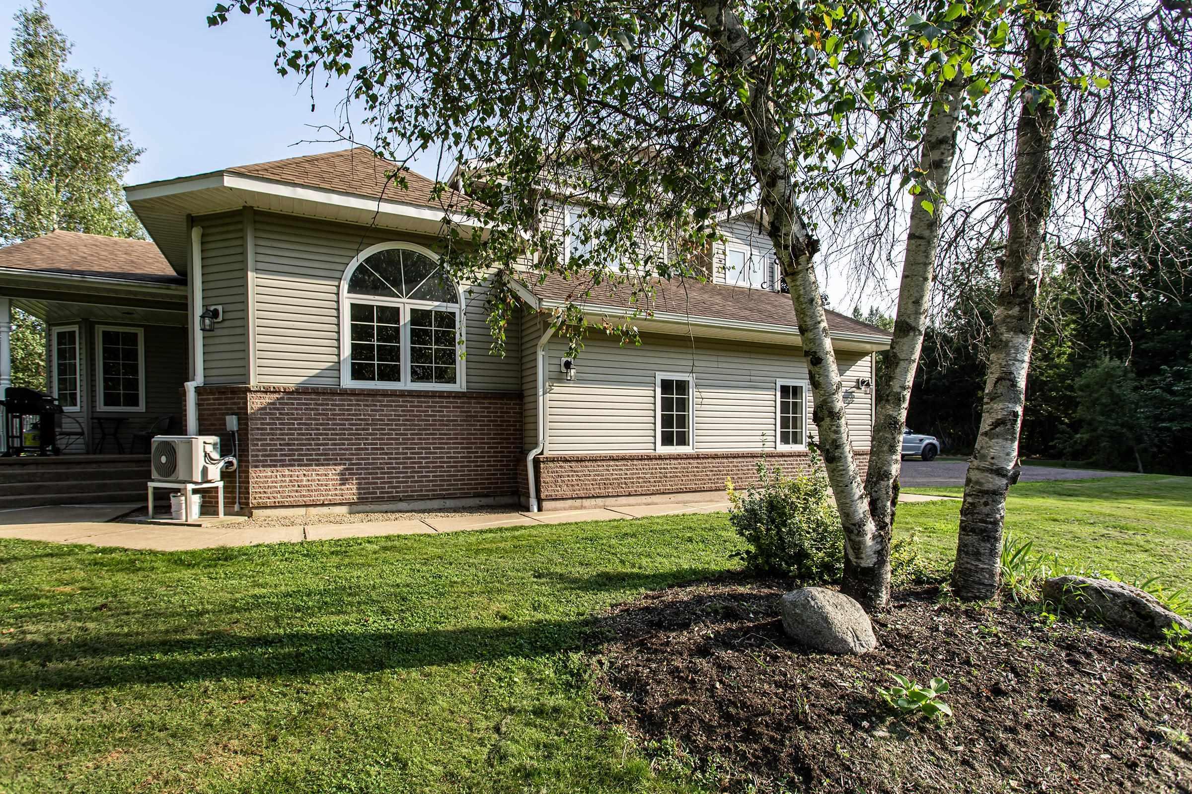 $550,000.00: 1732 Meadowvale Road, Harmony