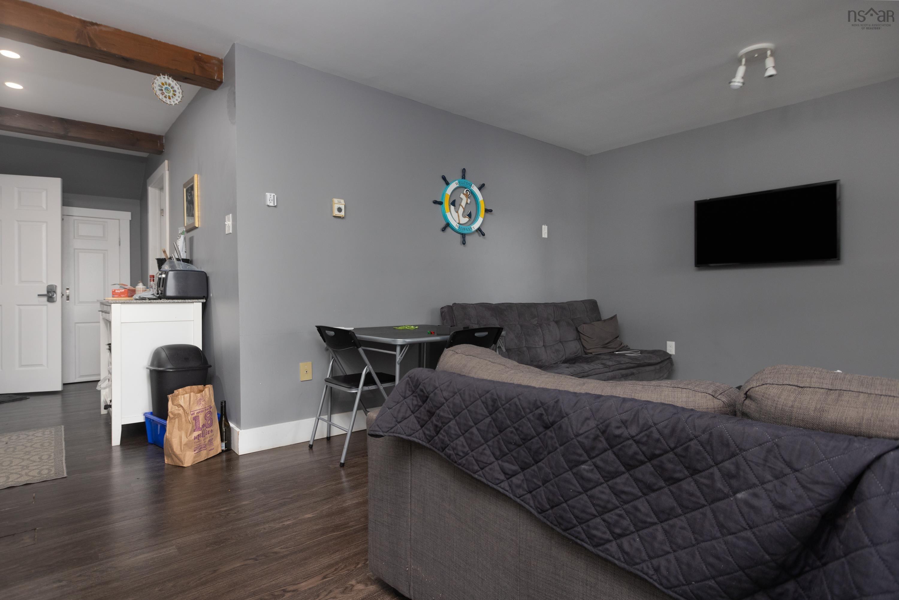 $689,900.00: 5 Hume Street, Dartmouth