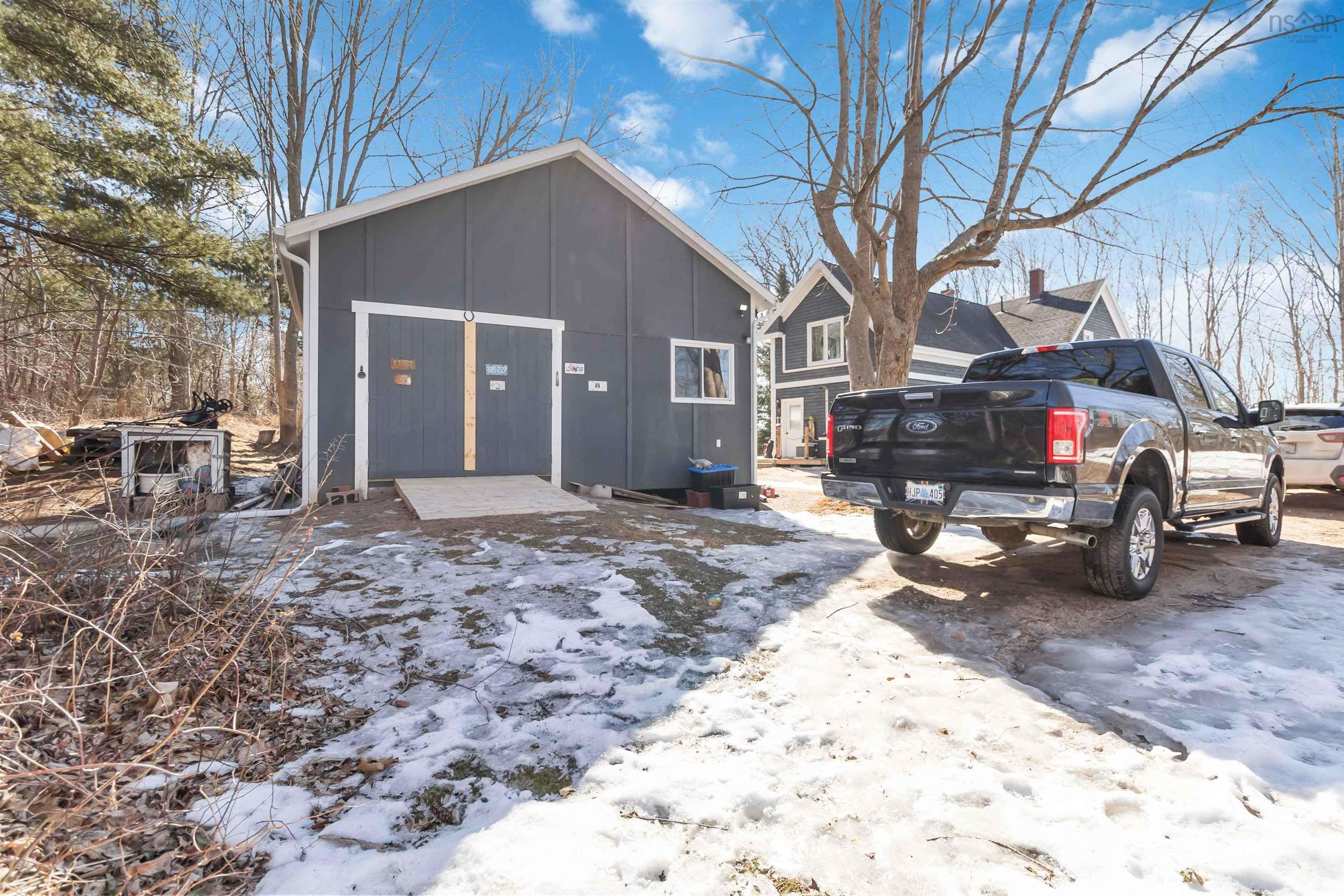 $525,000.00: 100 Elm Street, Bridgewater