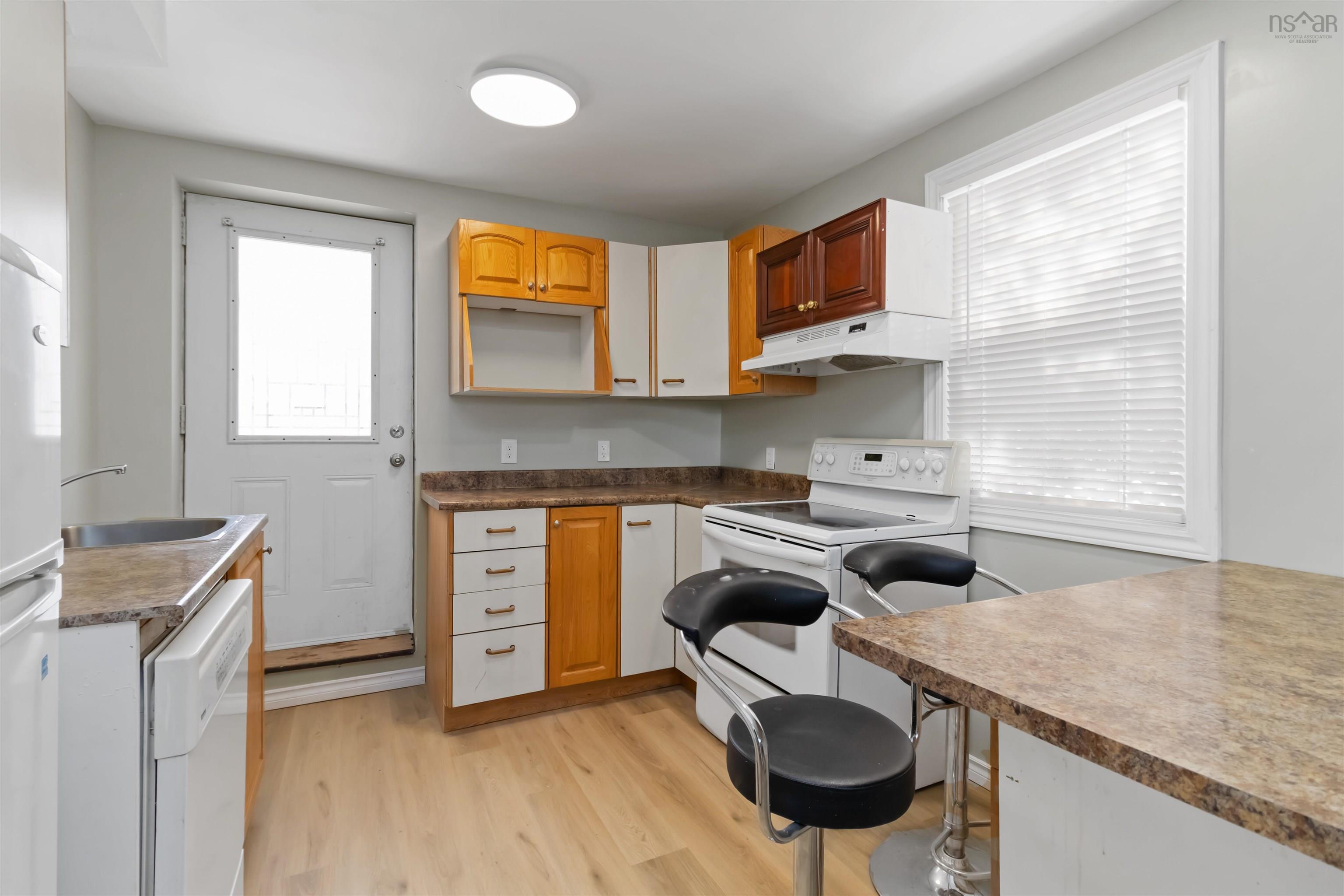 $525,000.00: 204 Herring Cove Road, Halifax