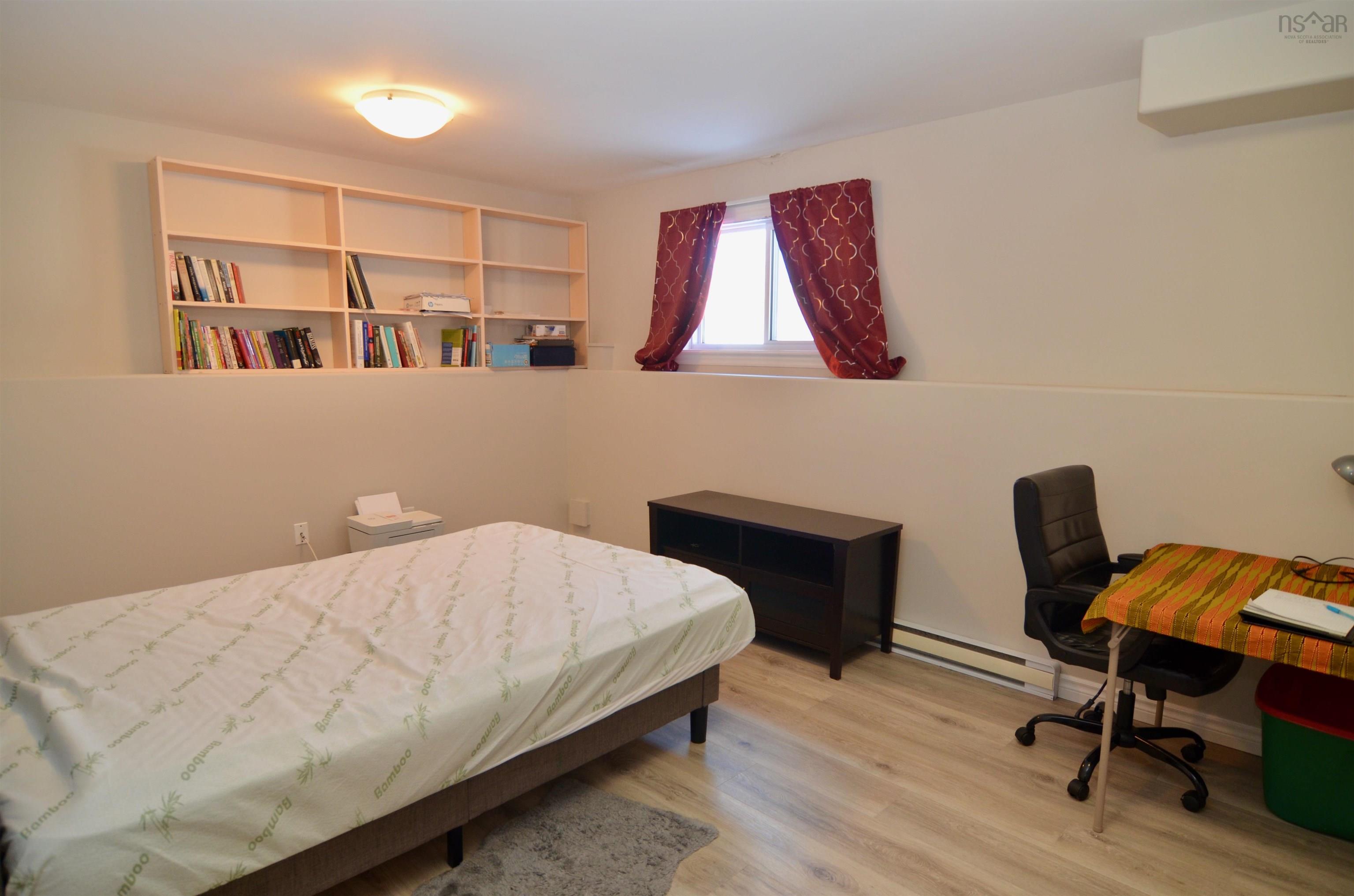 $548,900.00: 20 Lier Ridge, Halifax