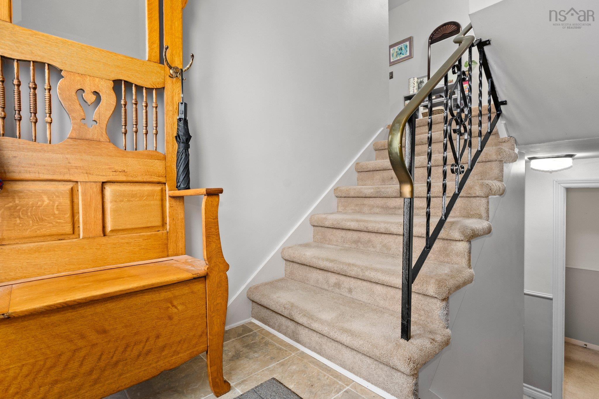 $579,900.00: 10 Irvin Cross Place, Dartmouth