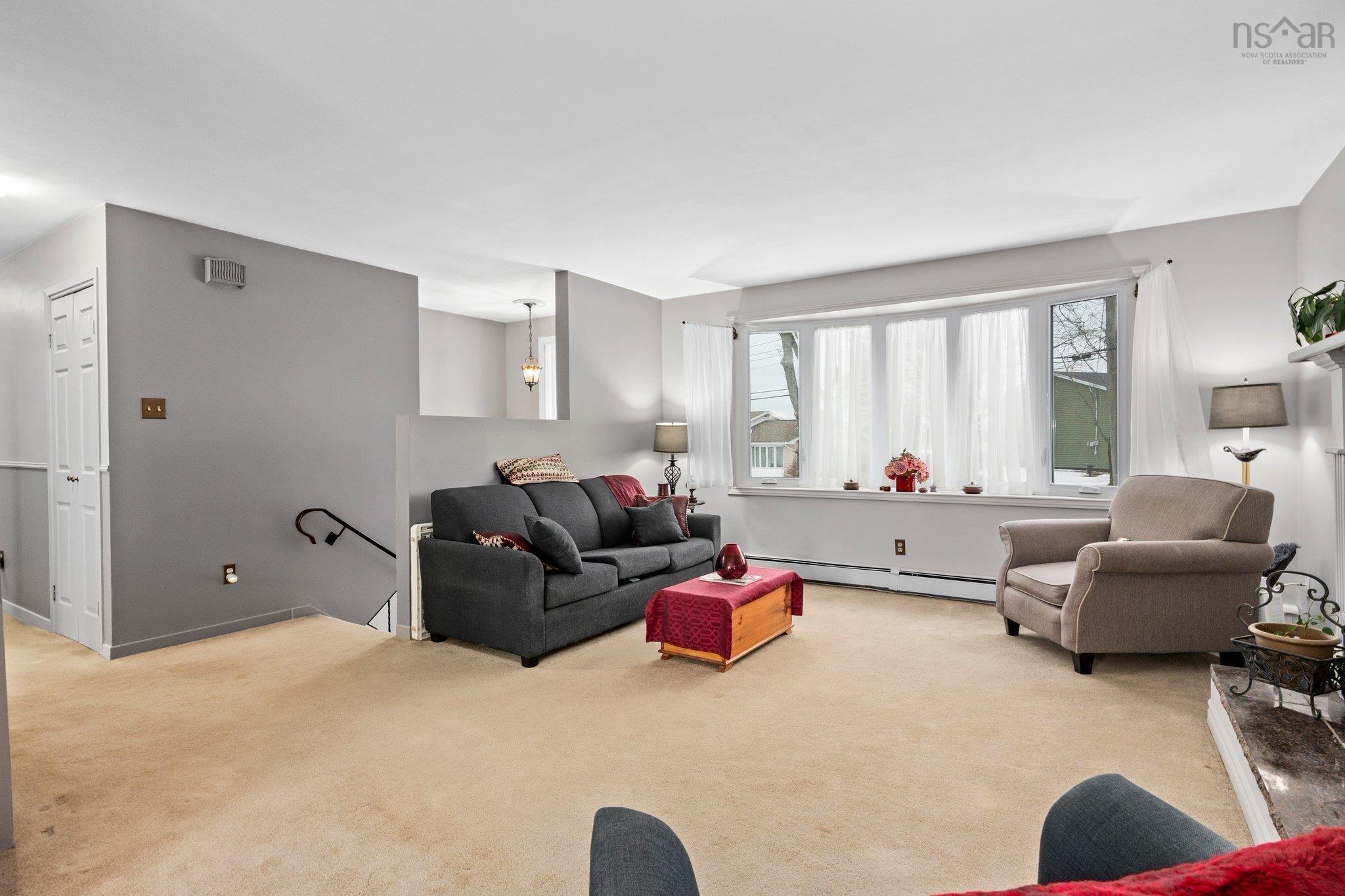 $579,900.00: 10 Irvin Cross Place, Dartmouth