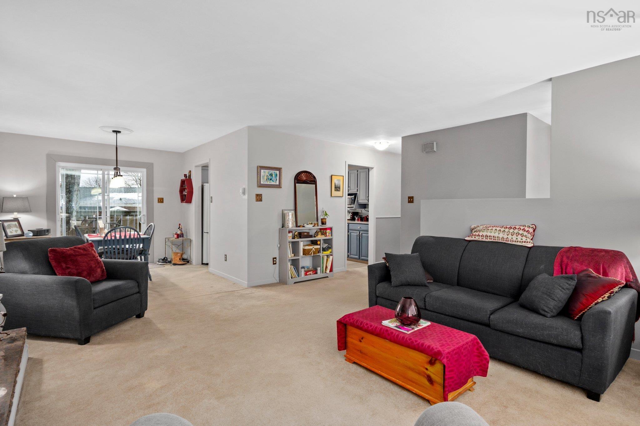 $579,900.00: 10 Irvin Cross Place, Dartmouth