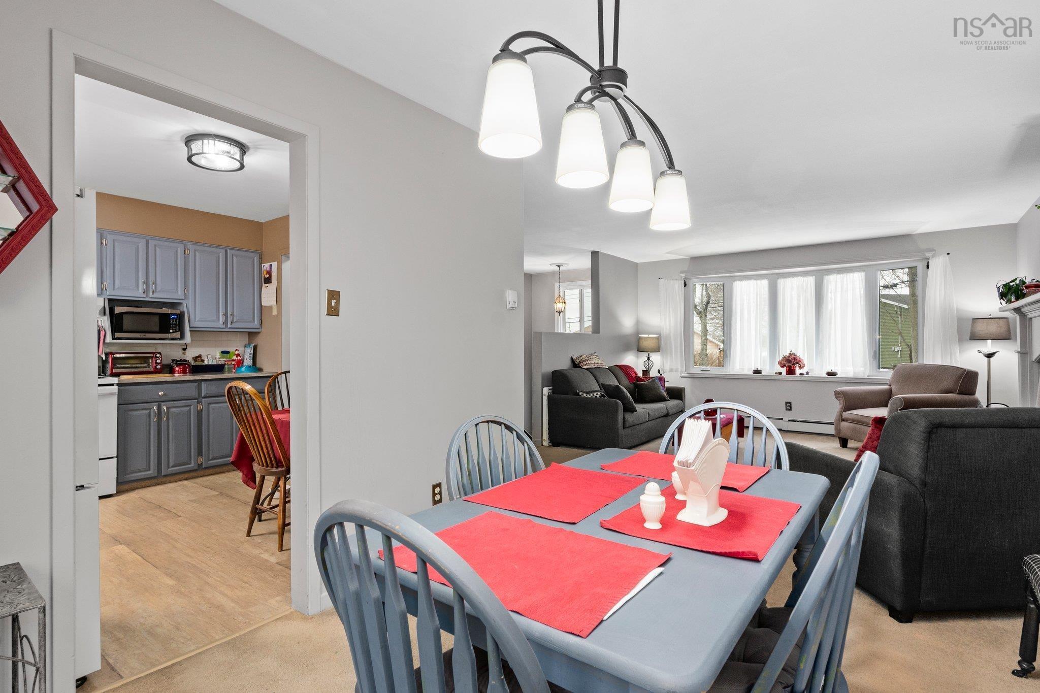 $579,900.00: 10 Irvin Cross Place, Dartmouth