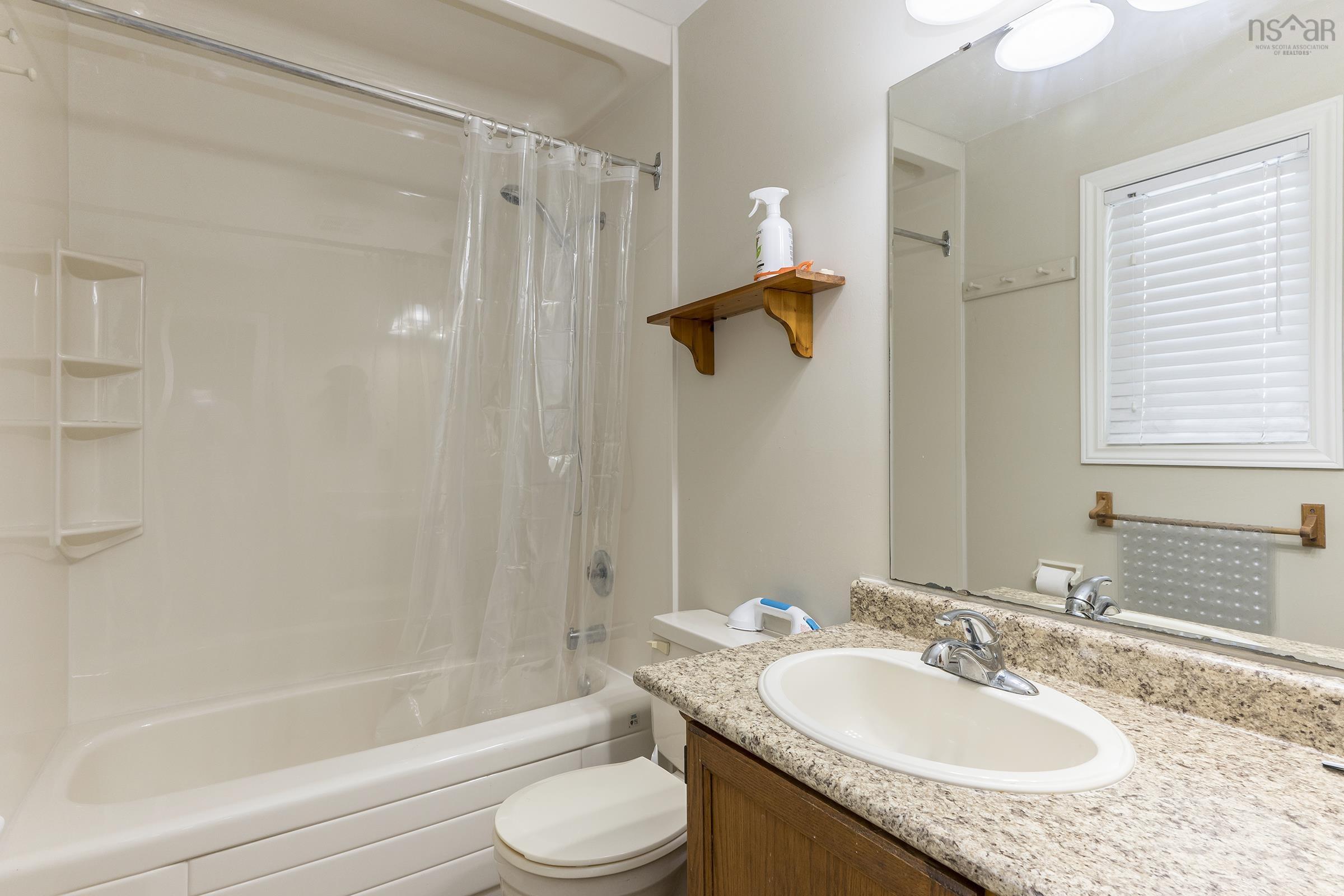 $599,900.00: 107 Shoreview Drive, Bedford