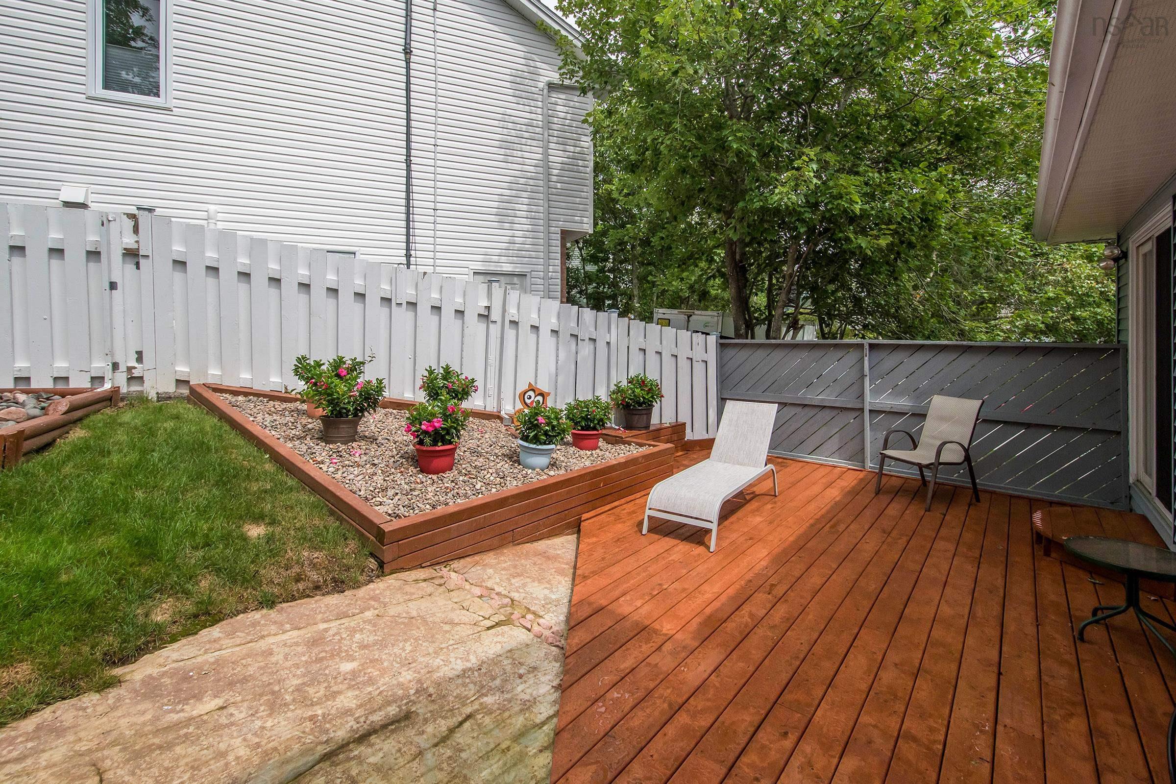 $599,900.00: 107 Shoreview Drive, Bedford