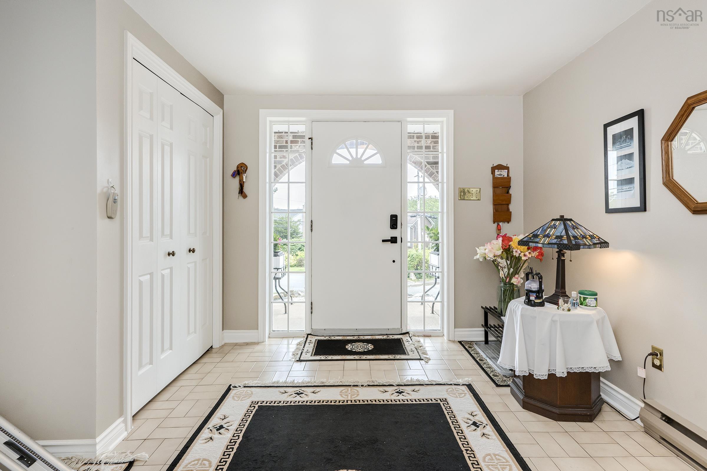 $599,900.00: 107 Shoreview Drive, Bedford