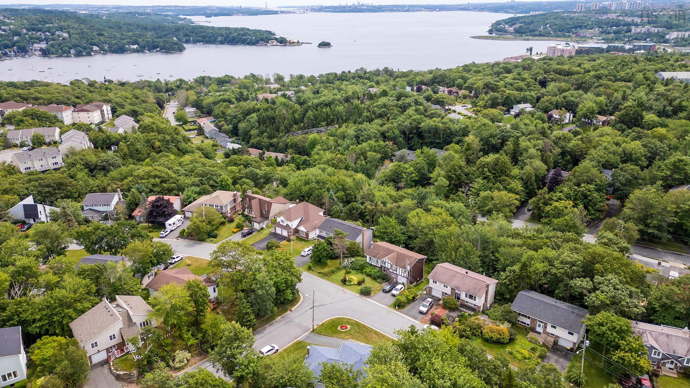 $599,900.00: 107 Shoreview Drive, Bedford