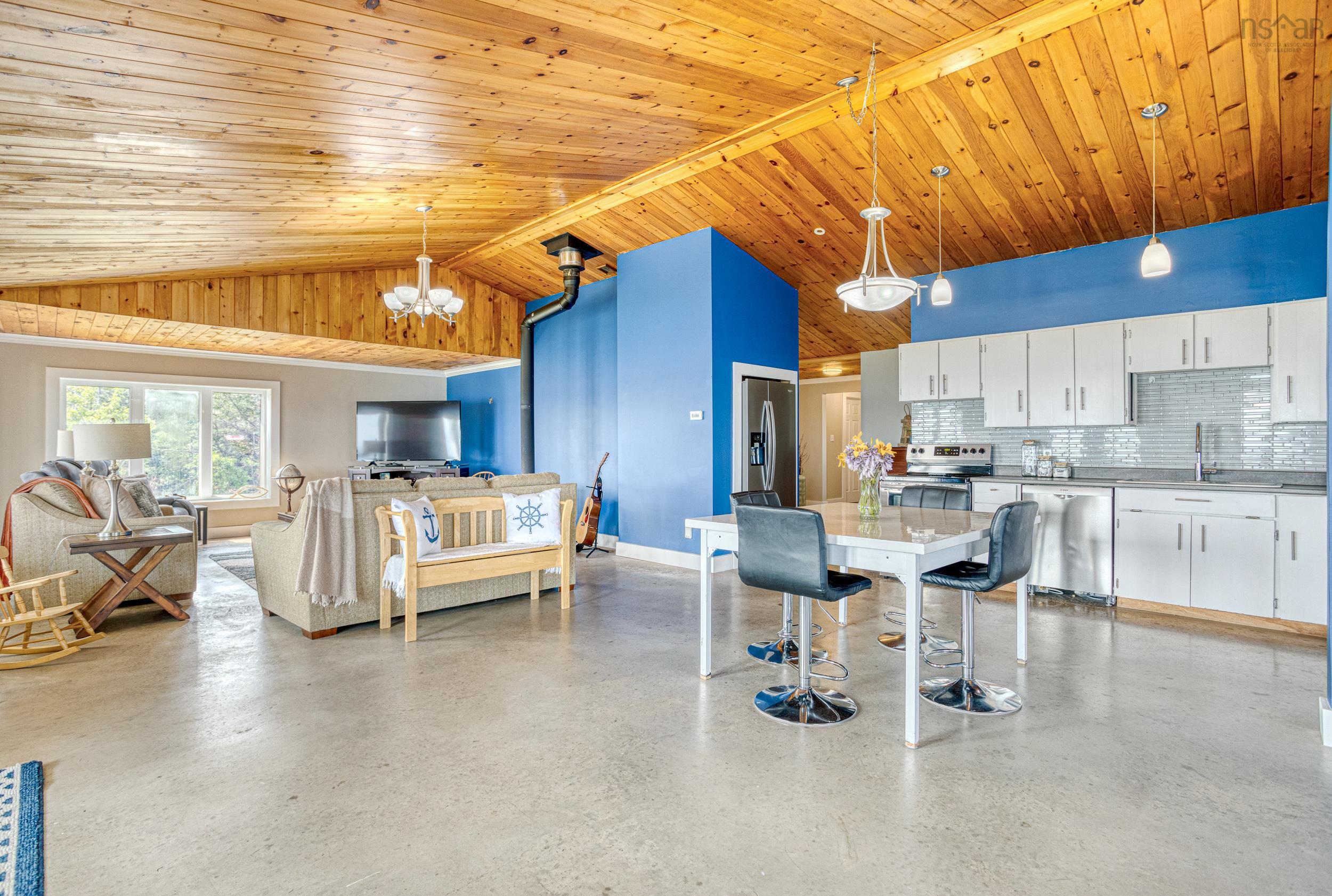 $869,900.00: 201 Southwest Cove Road, Southwest Cove
