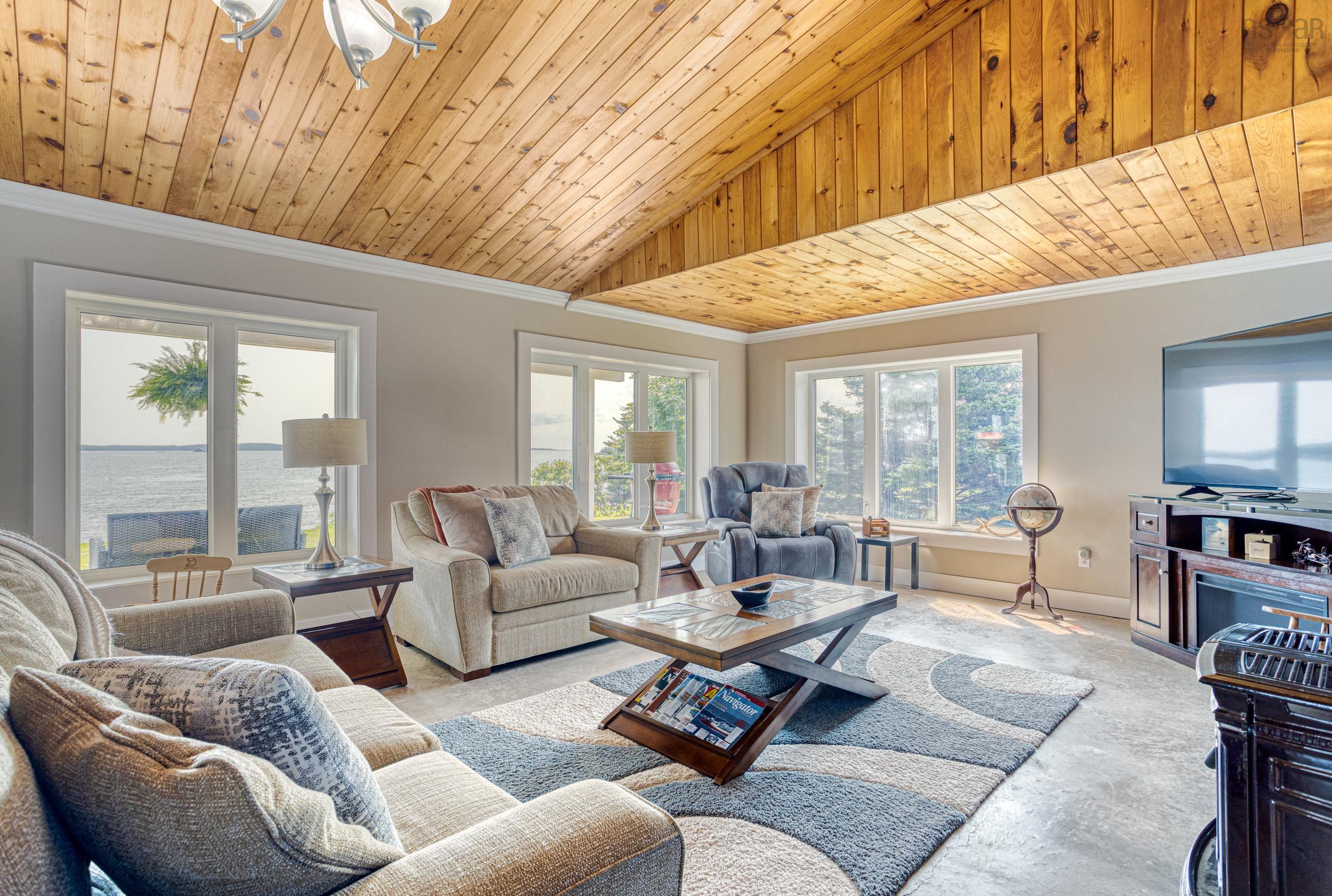 $869,900.00: 201 Southwest Cove Road, Southwest Cove