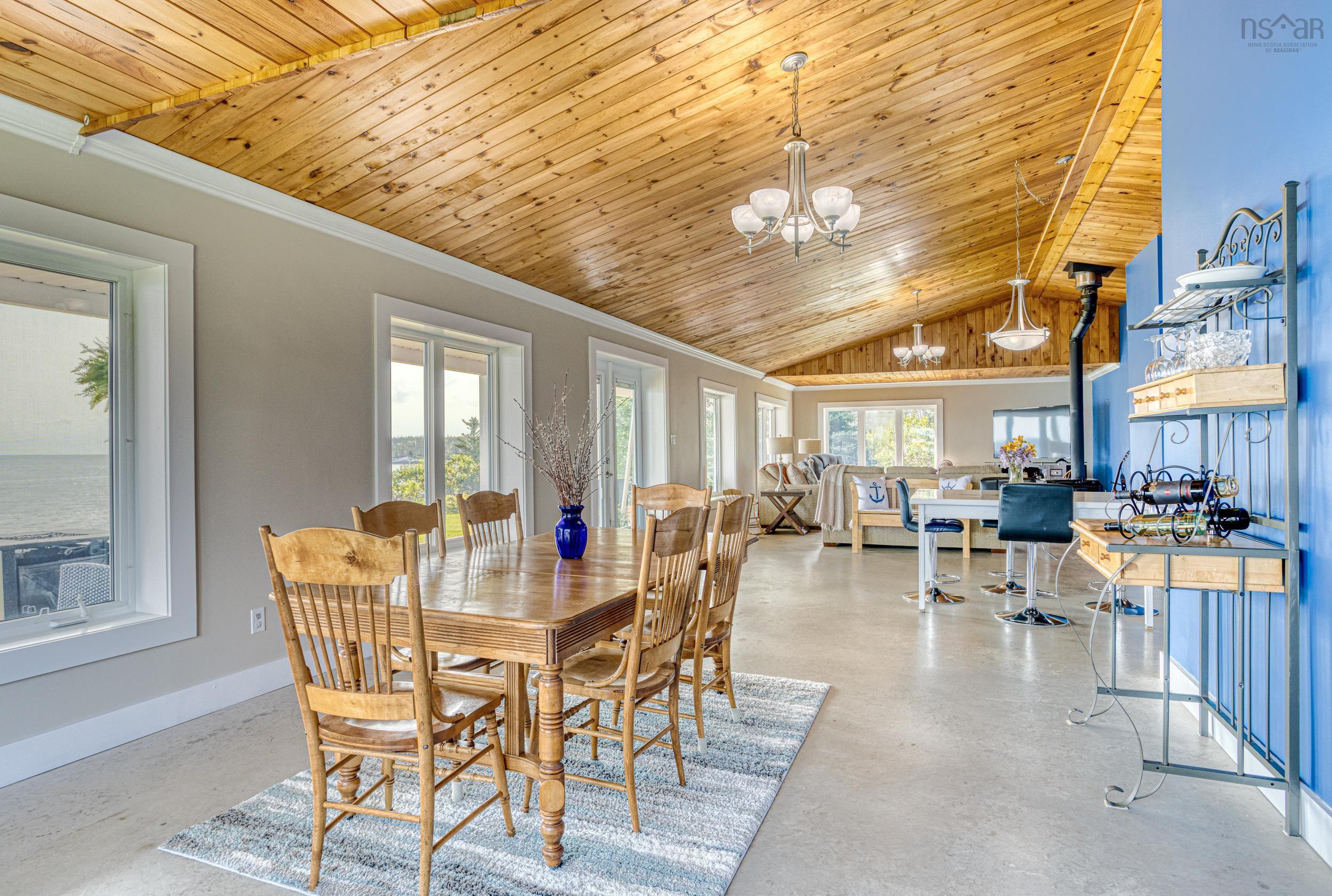 $869,900.00: 201 Southwest Cove Road, Southwest Cove
