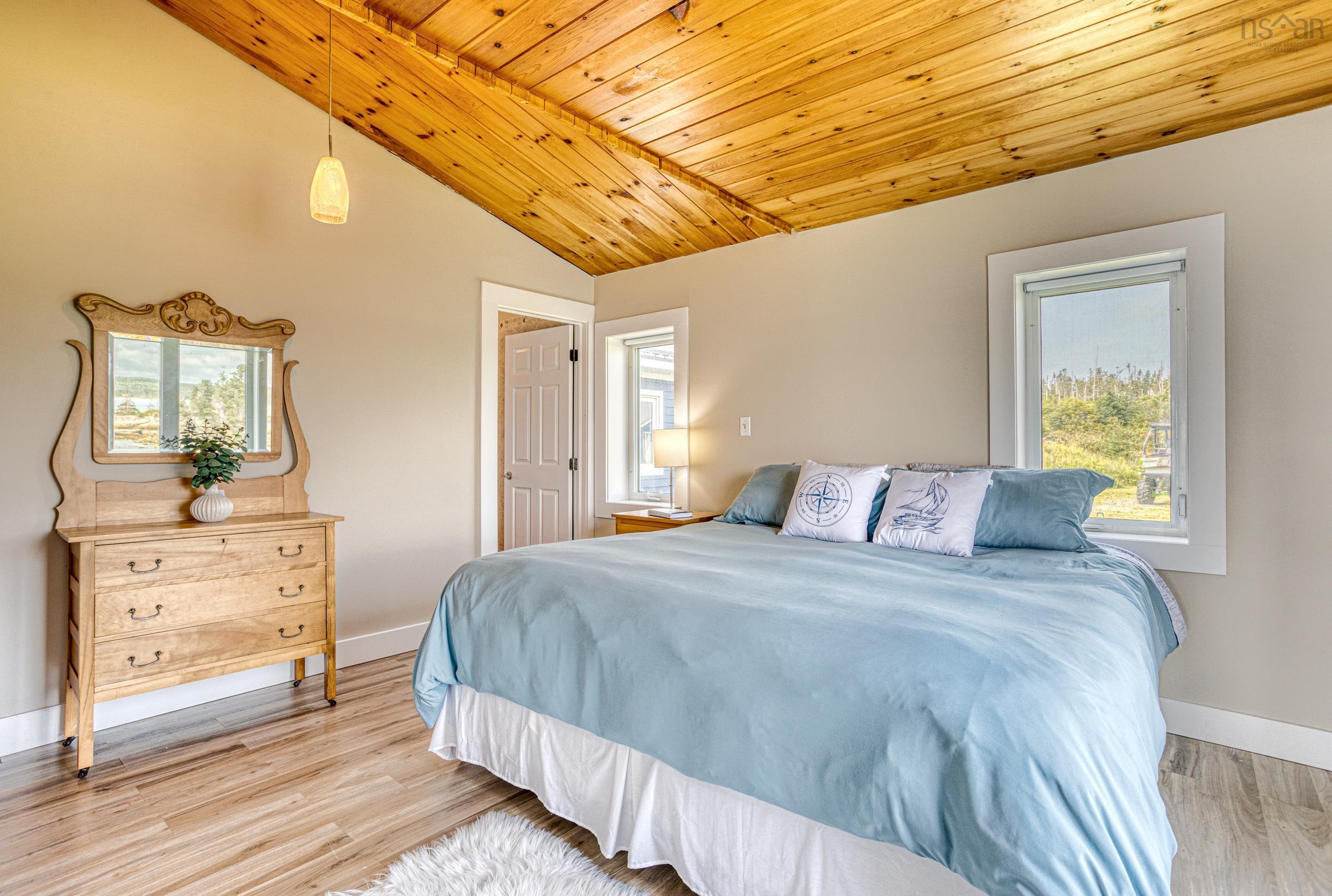 $869,900.00: 201 Southwest Cove Road, Southwest Cove