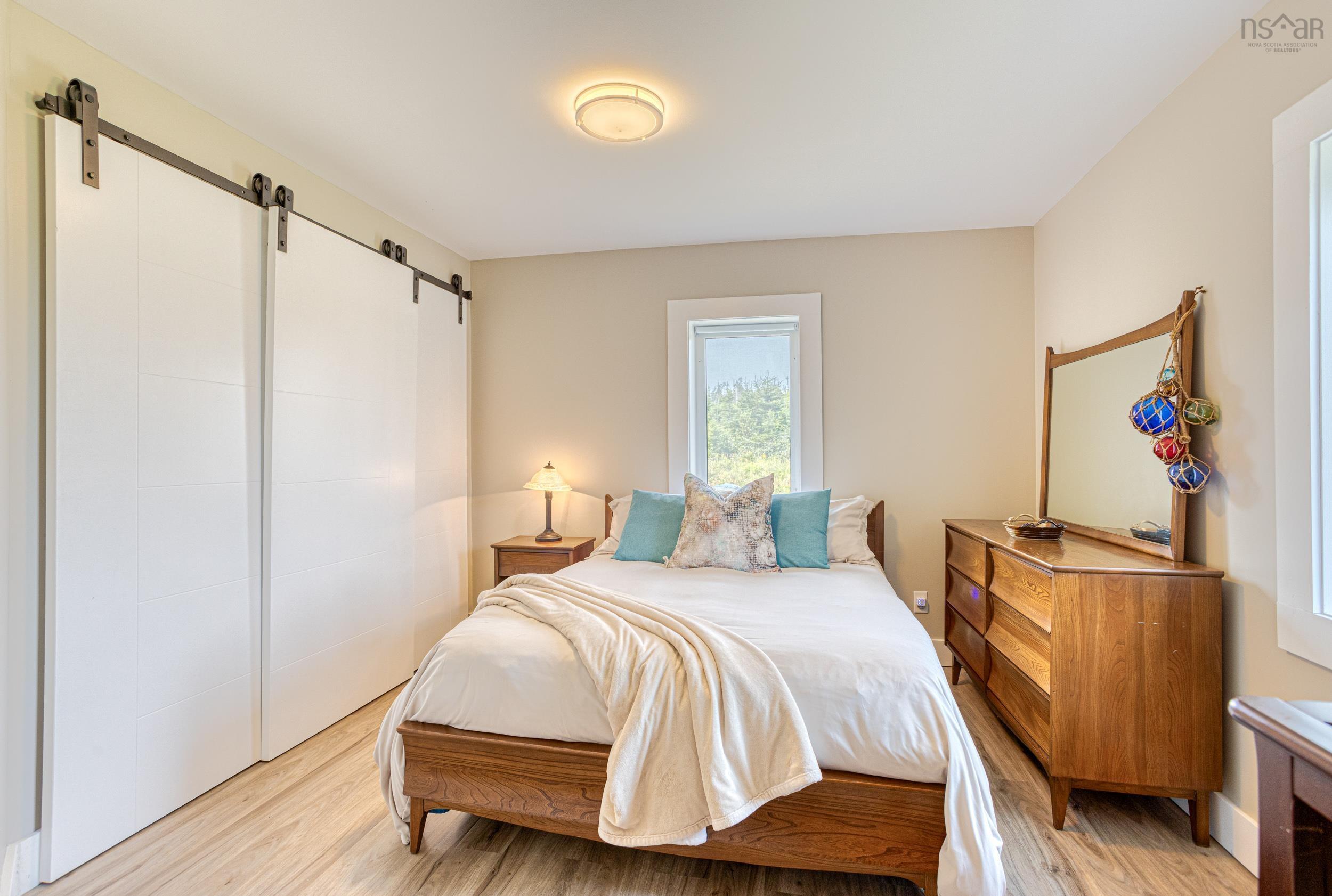 $869,900.00: 201 Southwest Cove Road, Southwest Cove