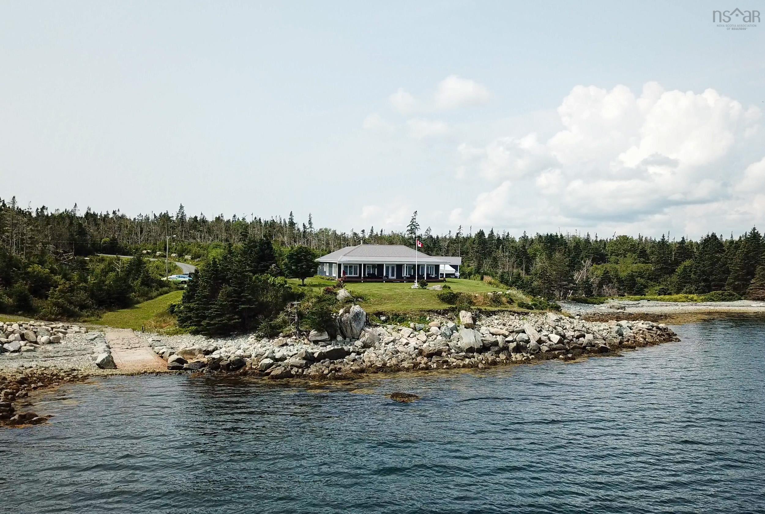$869,900.00: 201 Southwest Cove Road, Southwest Cove