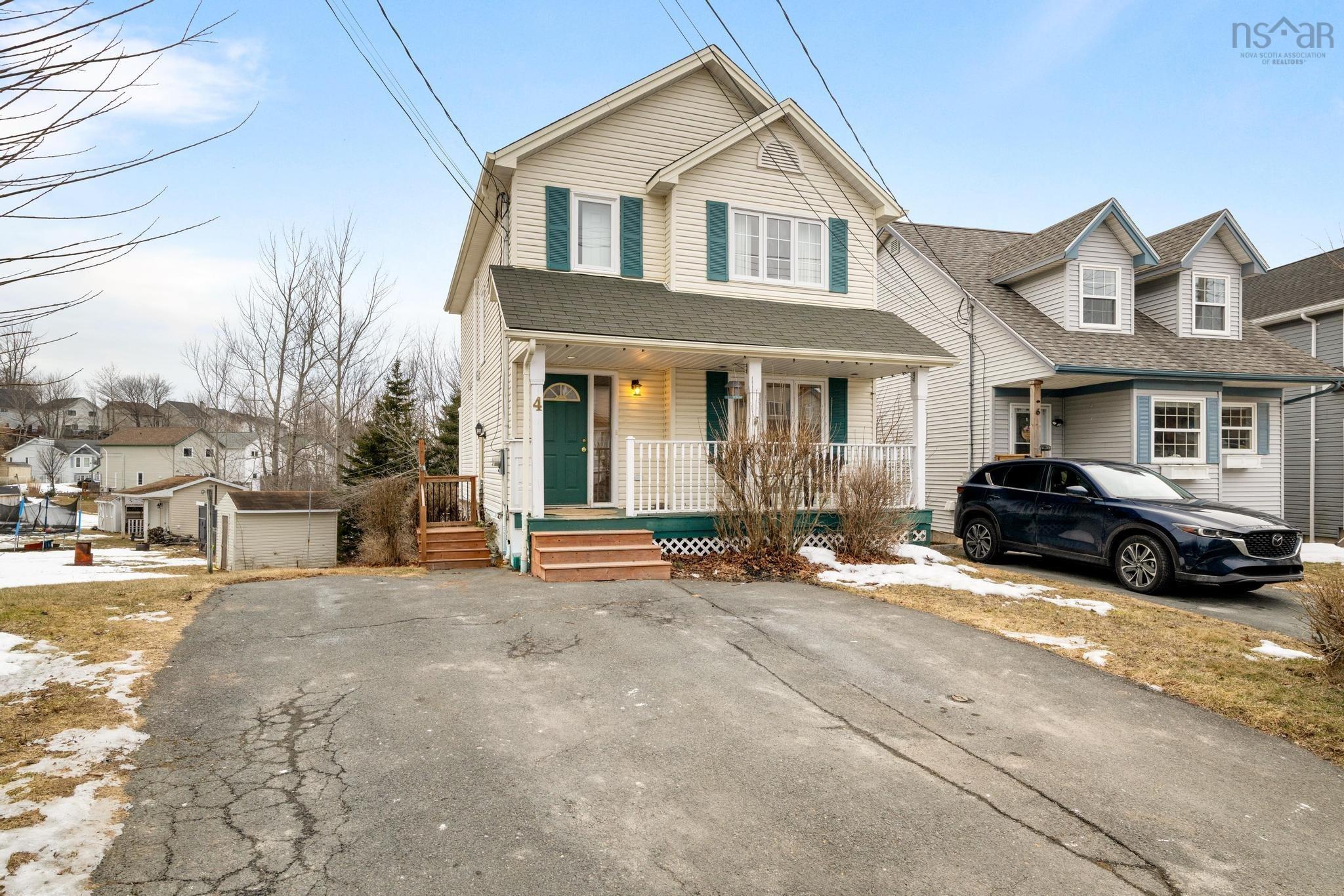 $499,900.00: 4 Victoria Drive, Lower Sackville