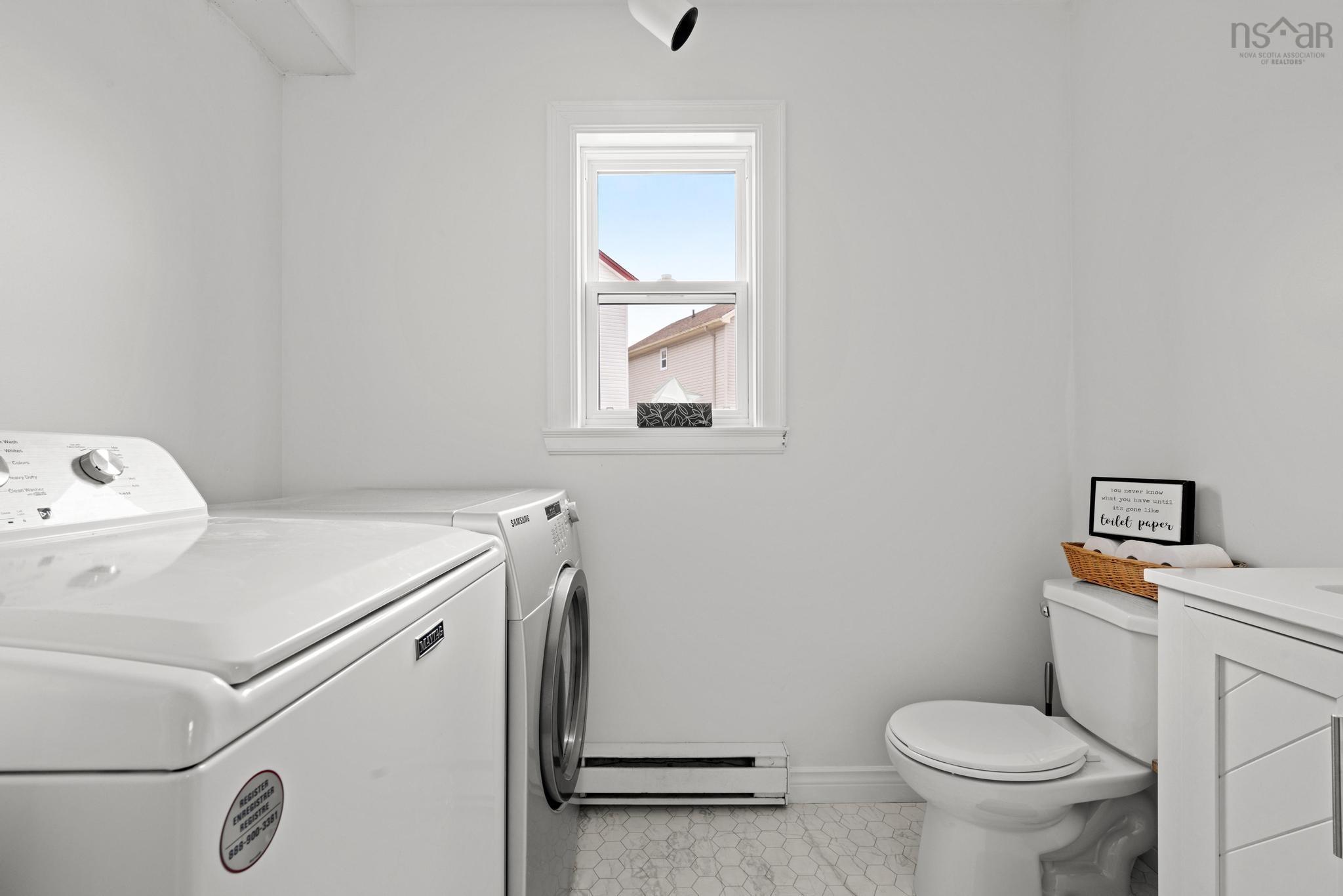 $499,900.00: 4 Victoria Drive, Lower Sackville