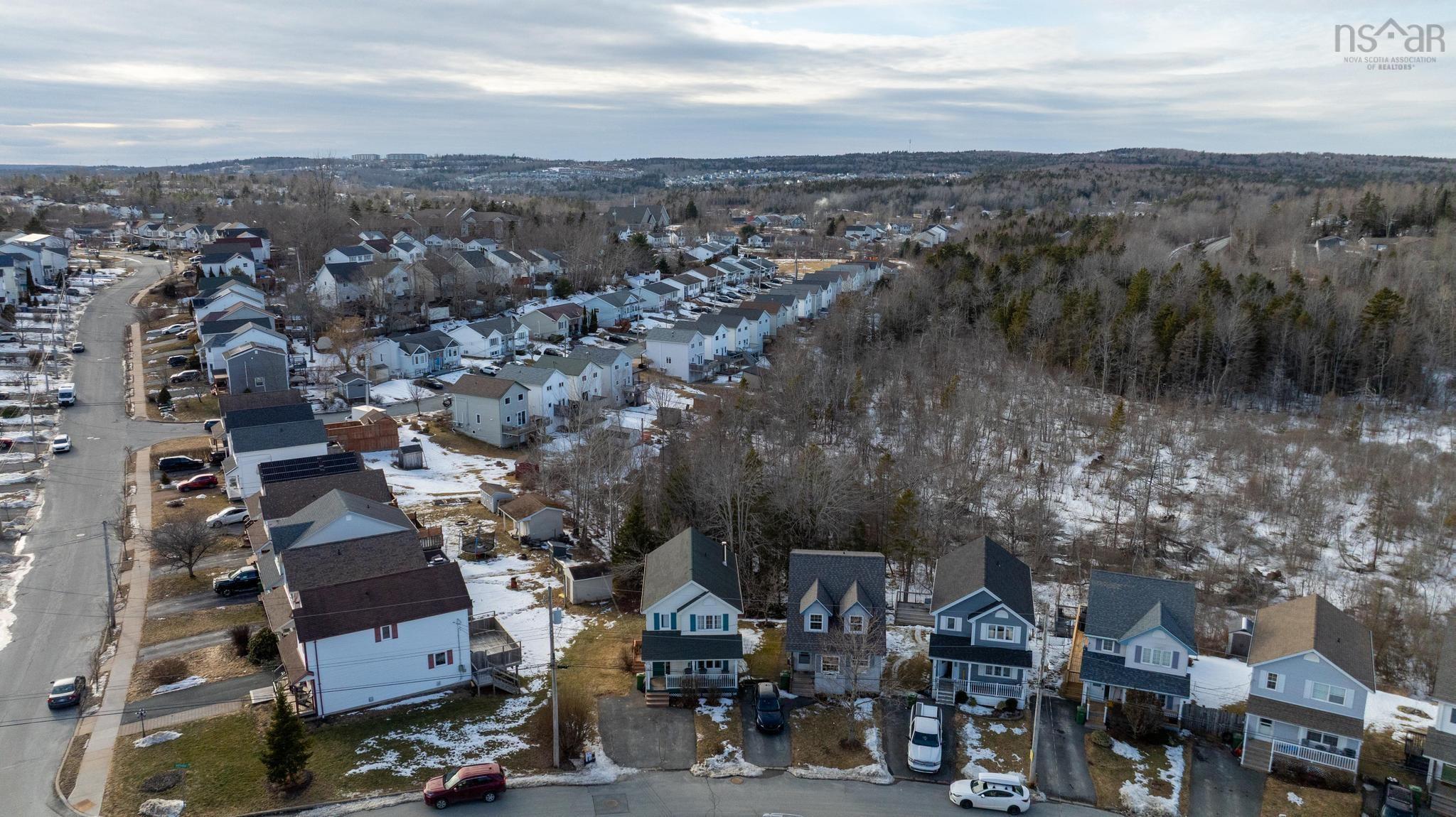 $499,900.00: 4 Victoria Drive, Lower Sackville