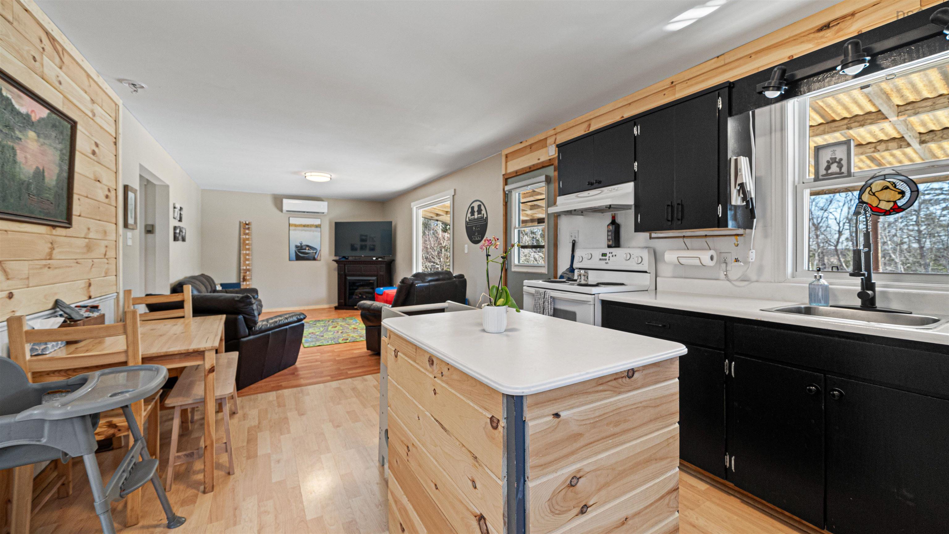 $249,500.00: 4429 Highway 289, Otter Brook