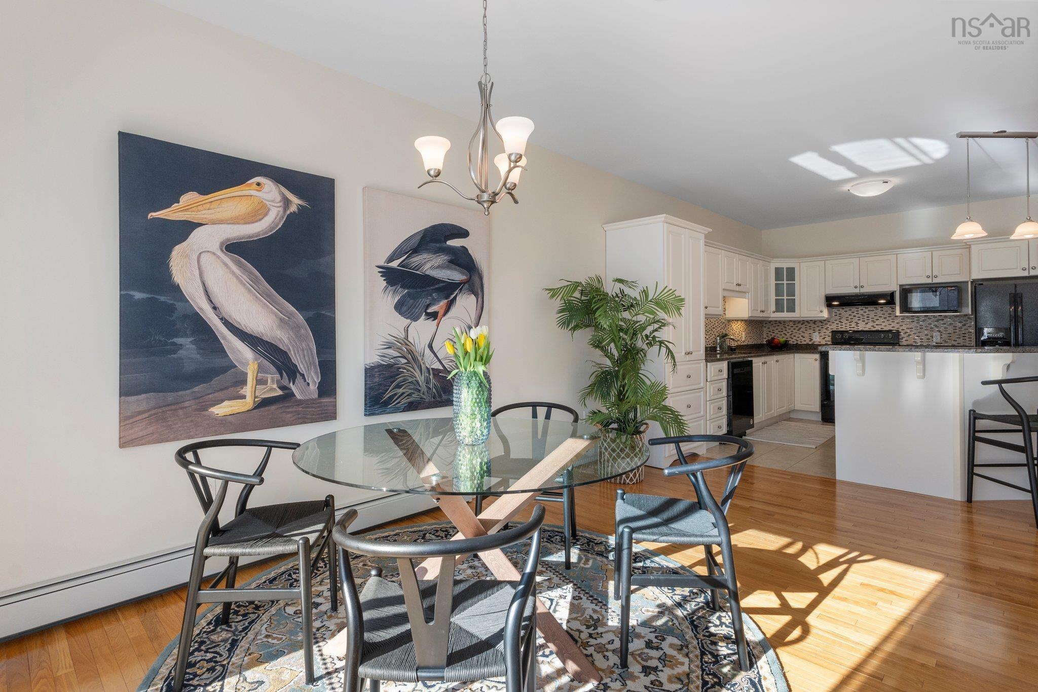 $675,000.00: 14 Kirkwood Court, Bedford