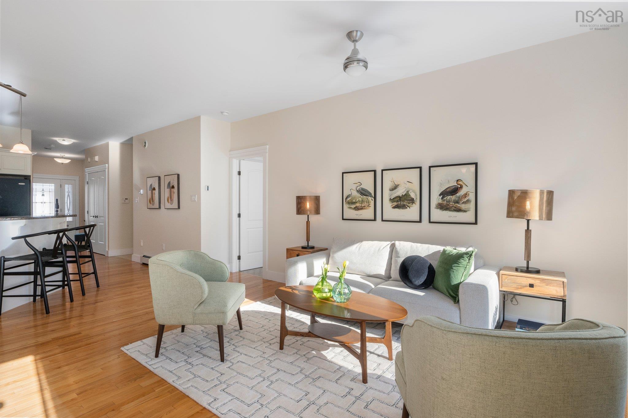 $675,000.00: 14 Kirkwood Court, Bedford
