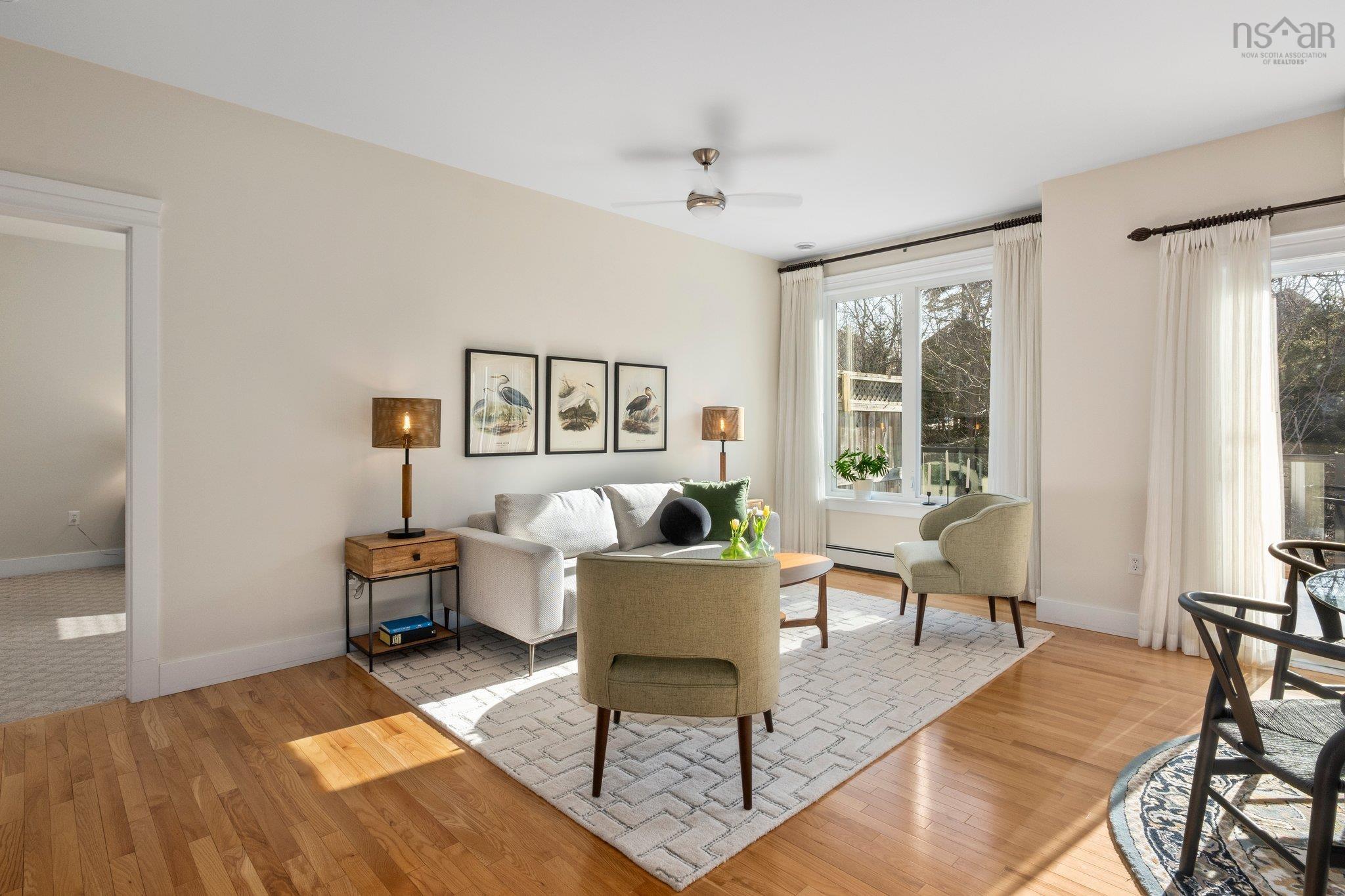 $675,000.00: 14 Kirkwood Court, Bedford