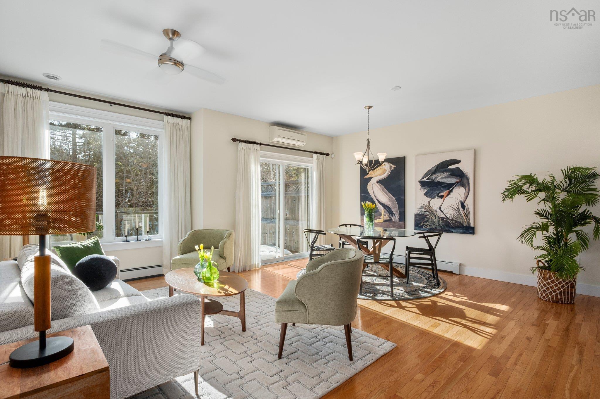 $675,000.00: 14 Kirkwood Court, Bedford